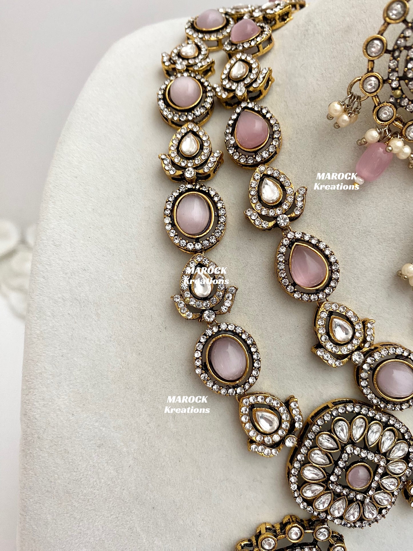 Hanali Victorian Kundan Statement Necklace set