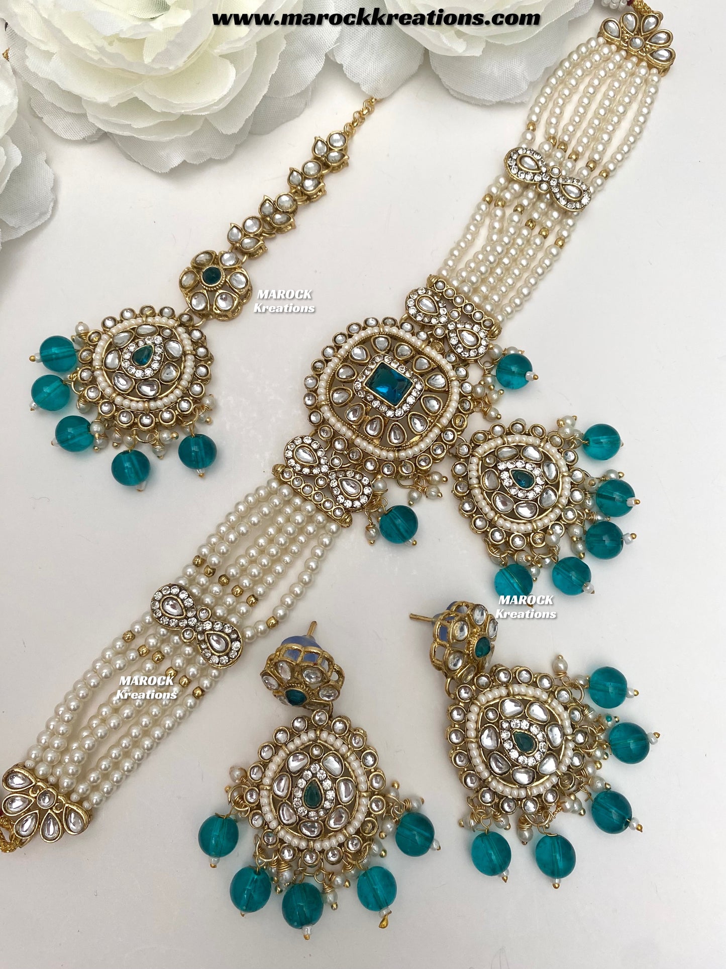 Moony Kundan Choker set