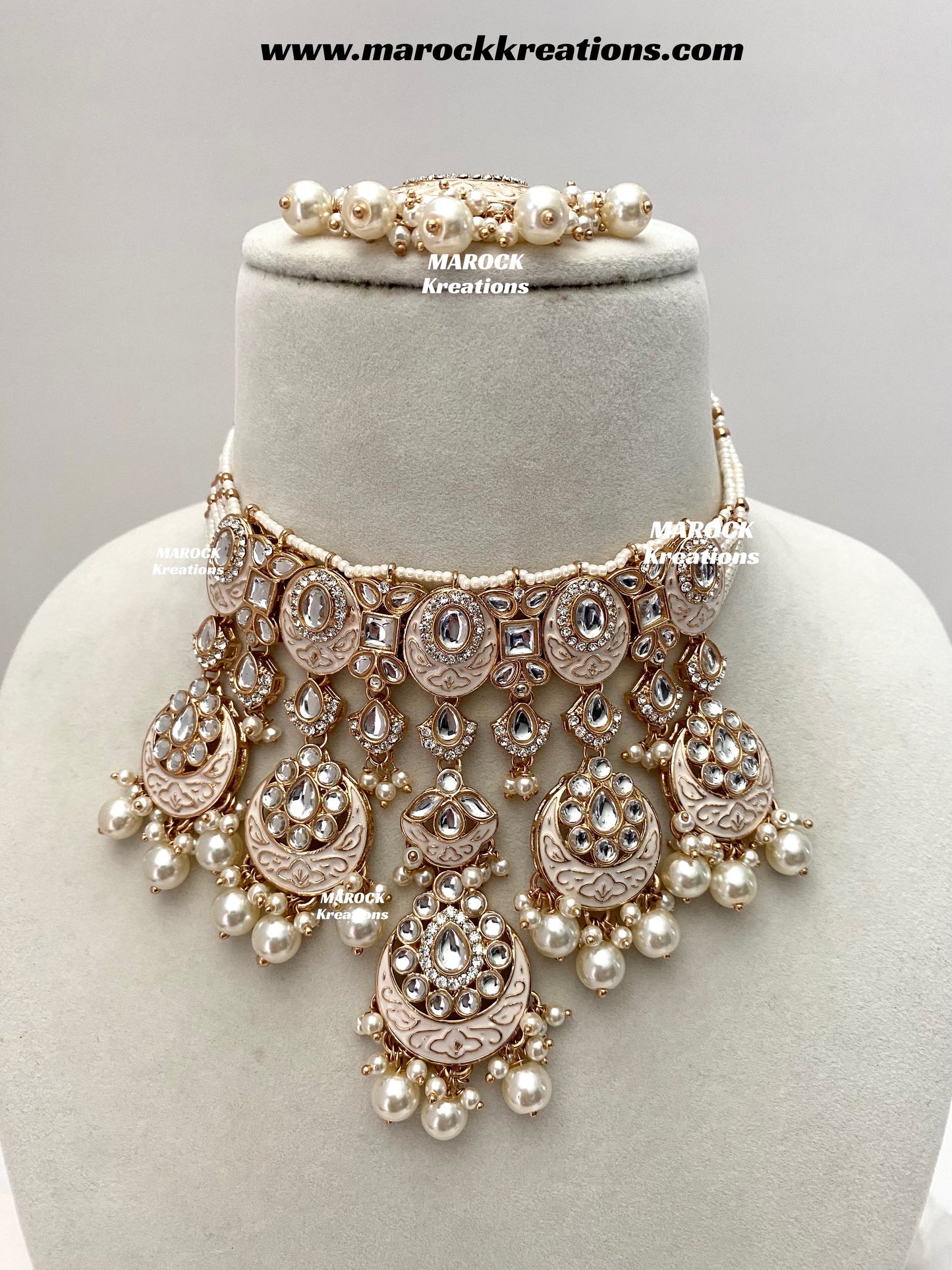 Nirvi Premium Quality Rose Gold Kundan Meenakari Choker/Necklace set