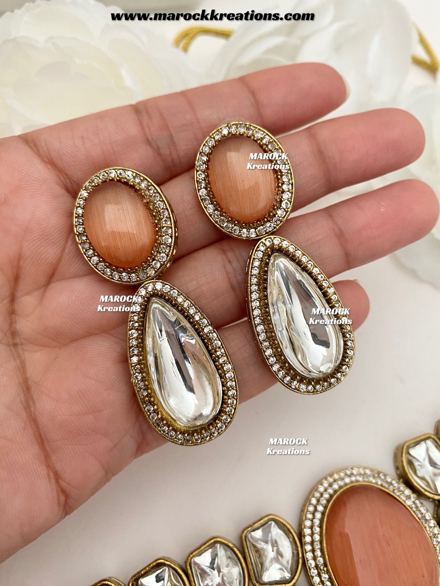 Luxna Premium Quality Kundan Statement Choker set