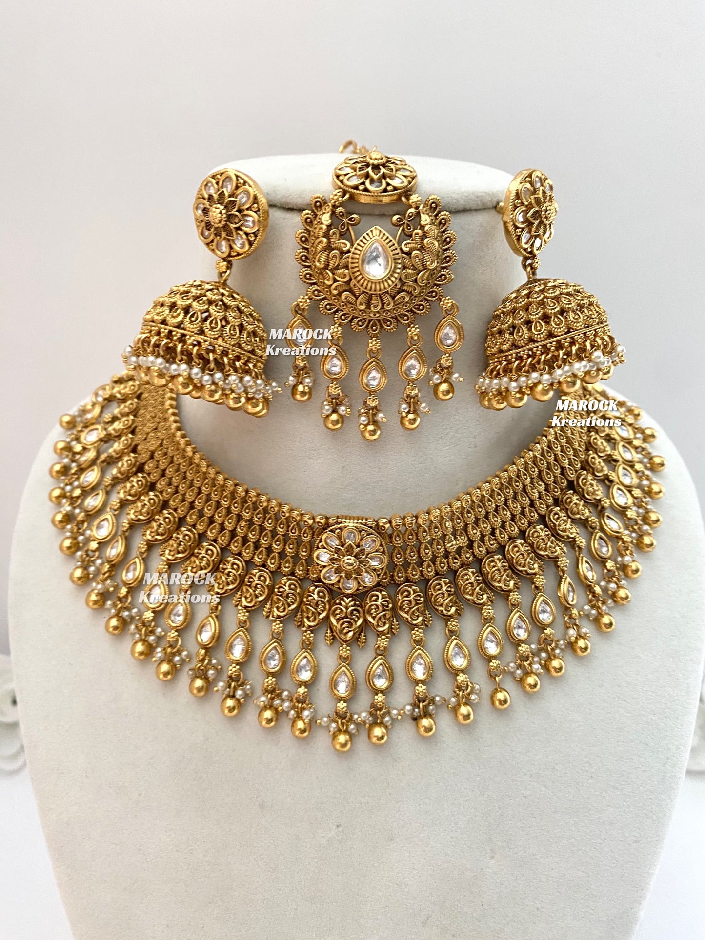Ramona Premium Quality Gold plated Kundan exclusive Necklace set