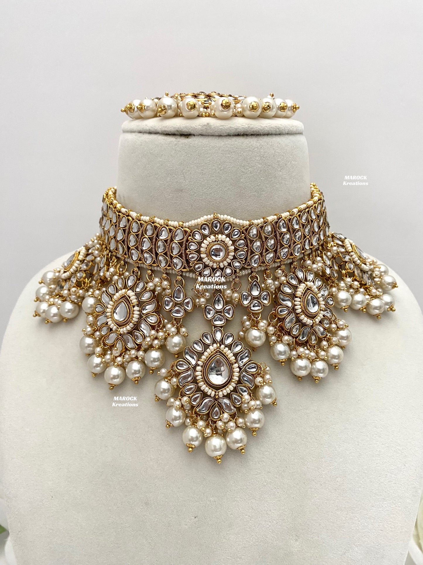 Bhavika Premium Quality Kundan choker/Necklace set