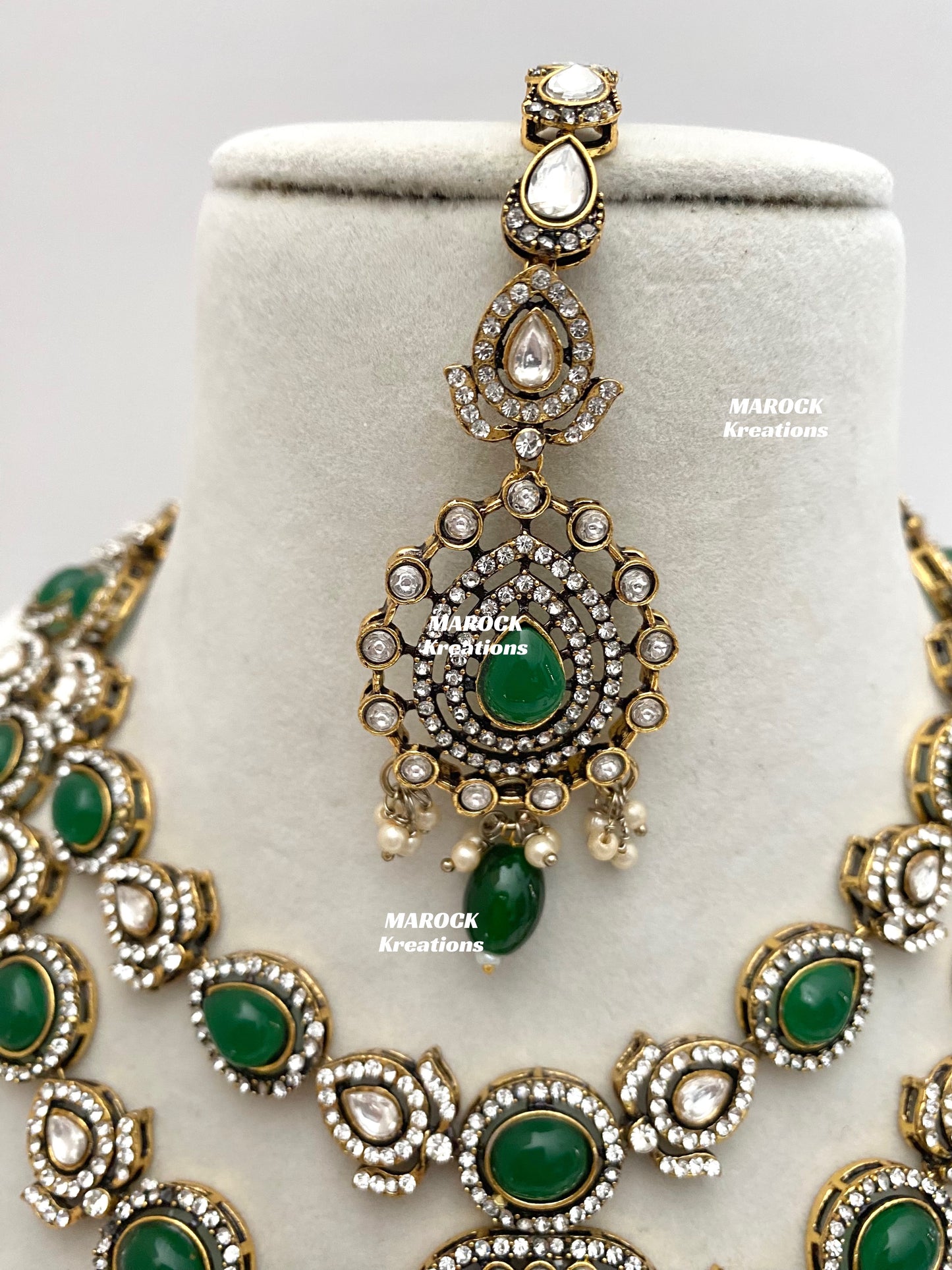 Hanali Victorian Kundan Statement Necklace set