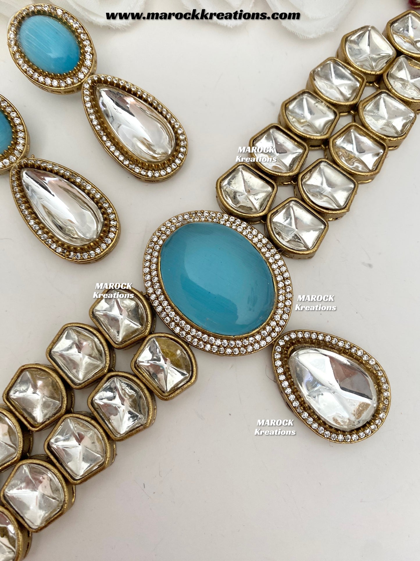 Luxna Premium Quality Kundan Statement Choker set