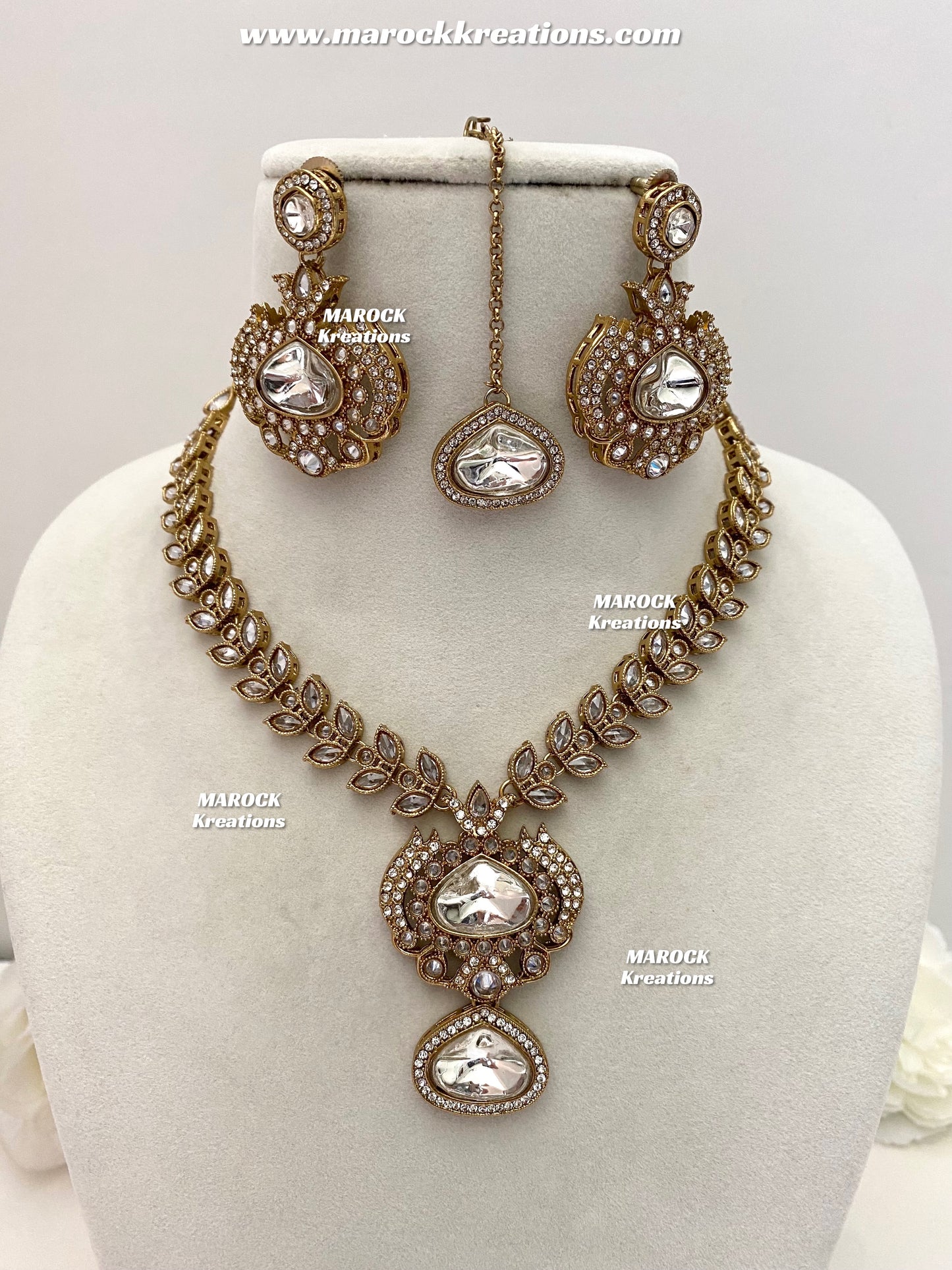 Laila Premium Quality Kundan Polki Statement Choker set