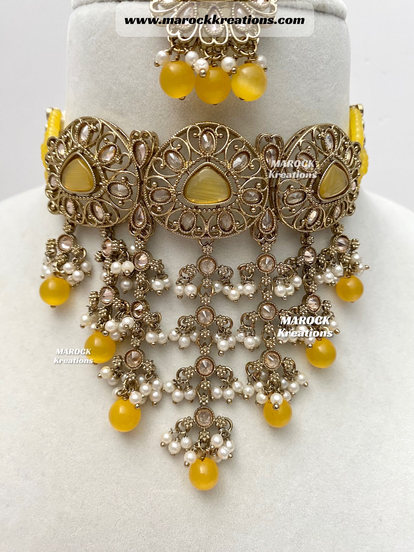 Amaira Antique Gold Polki choker set
