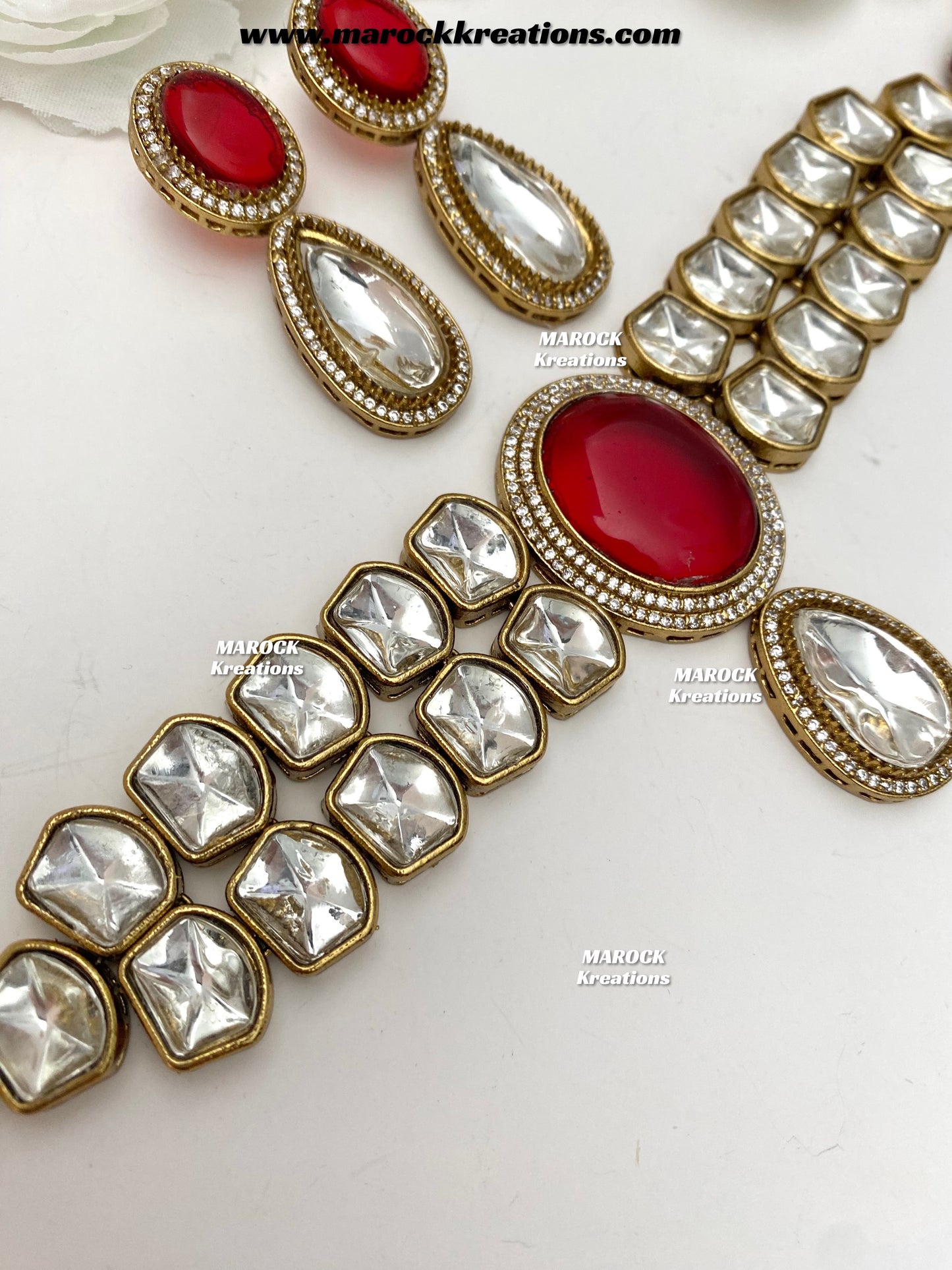 Luxna Premium Quality Kundan Statement Choker set
