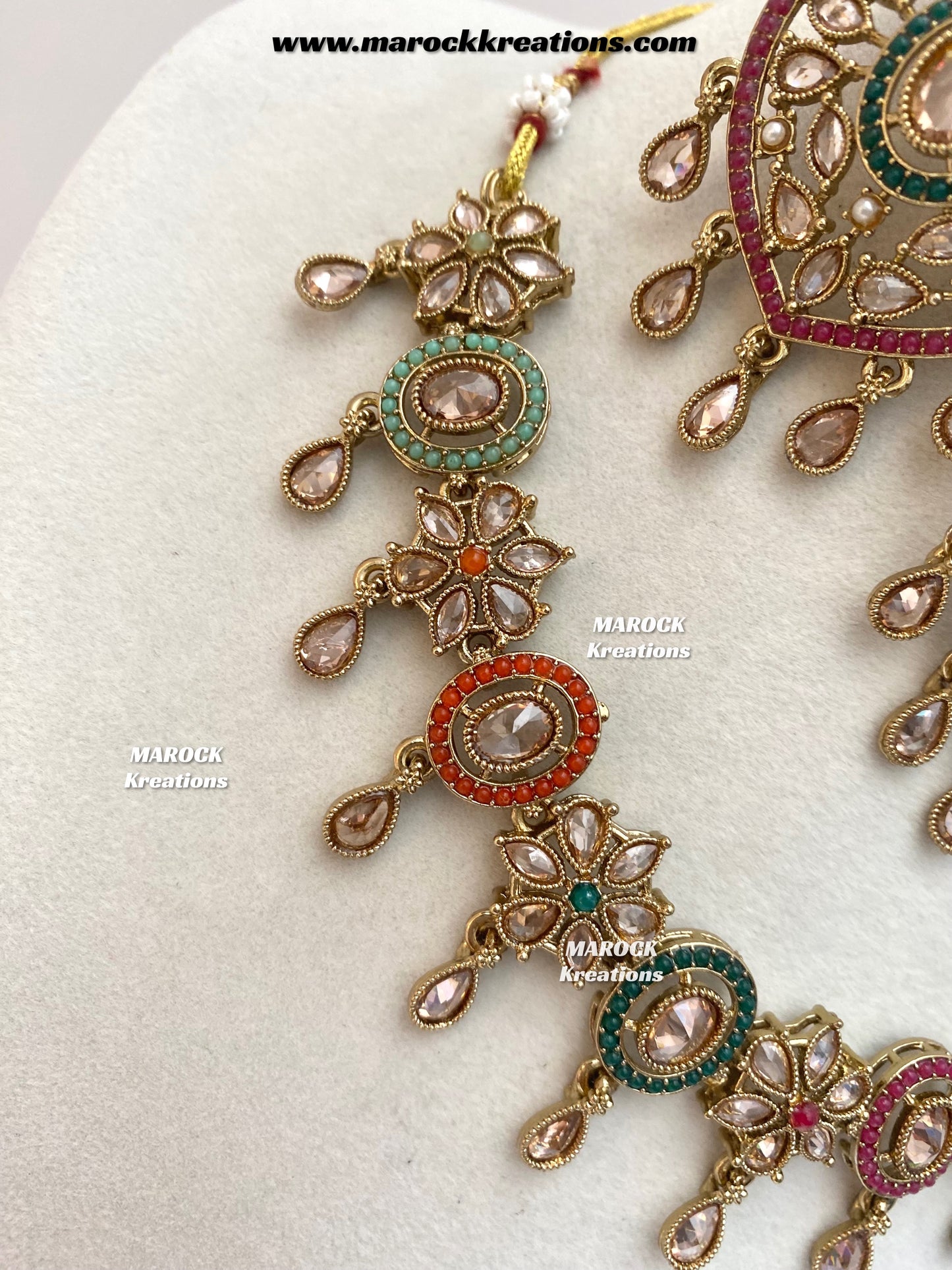 Mavis Antique Gold Polki Necklace set