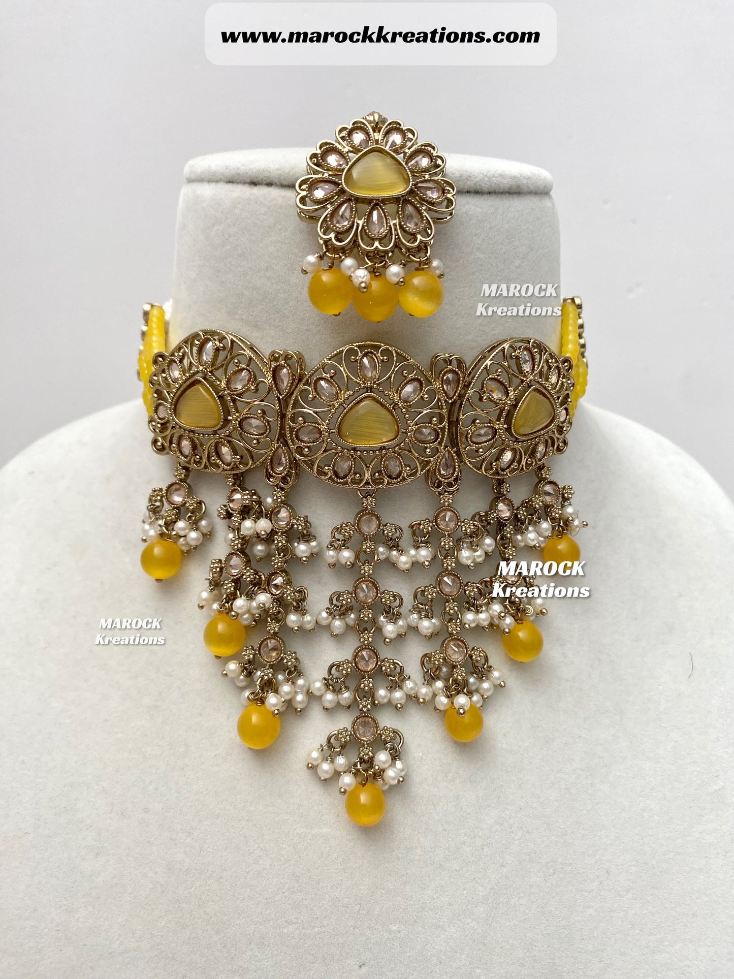 Amaira Antique Gold Polki choker set