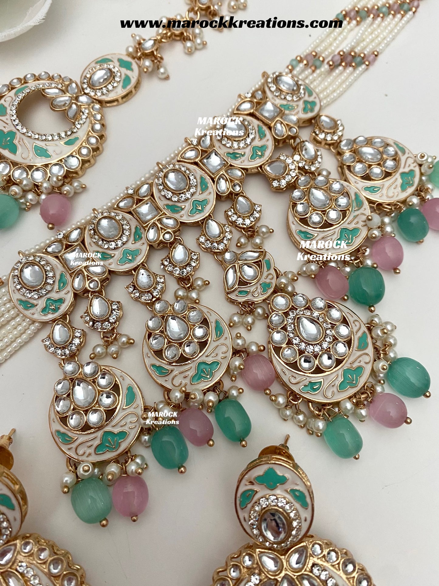 Nirvi Premium Quality Rose Gold Kundan Meenakari Choker/Necklace set