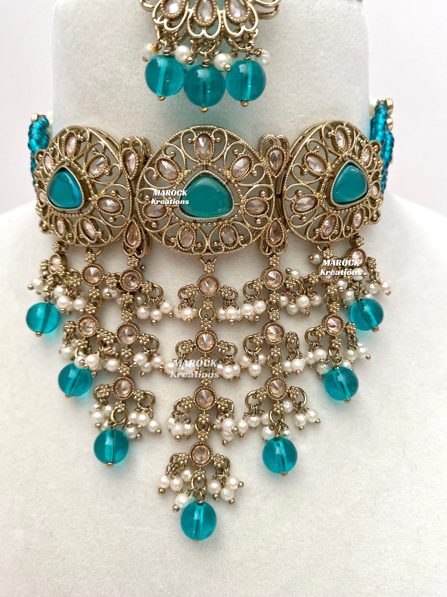 Amaira Antique Gold Polki choker set