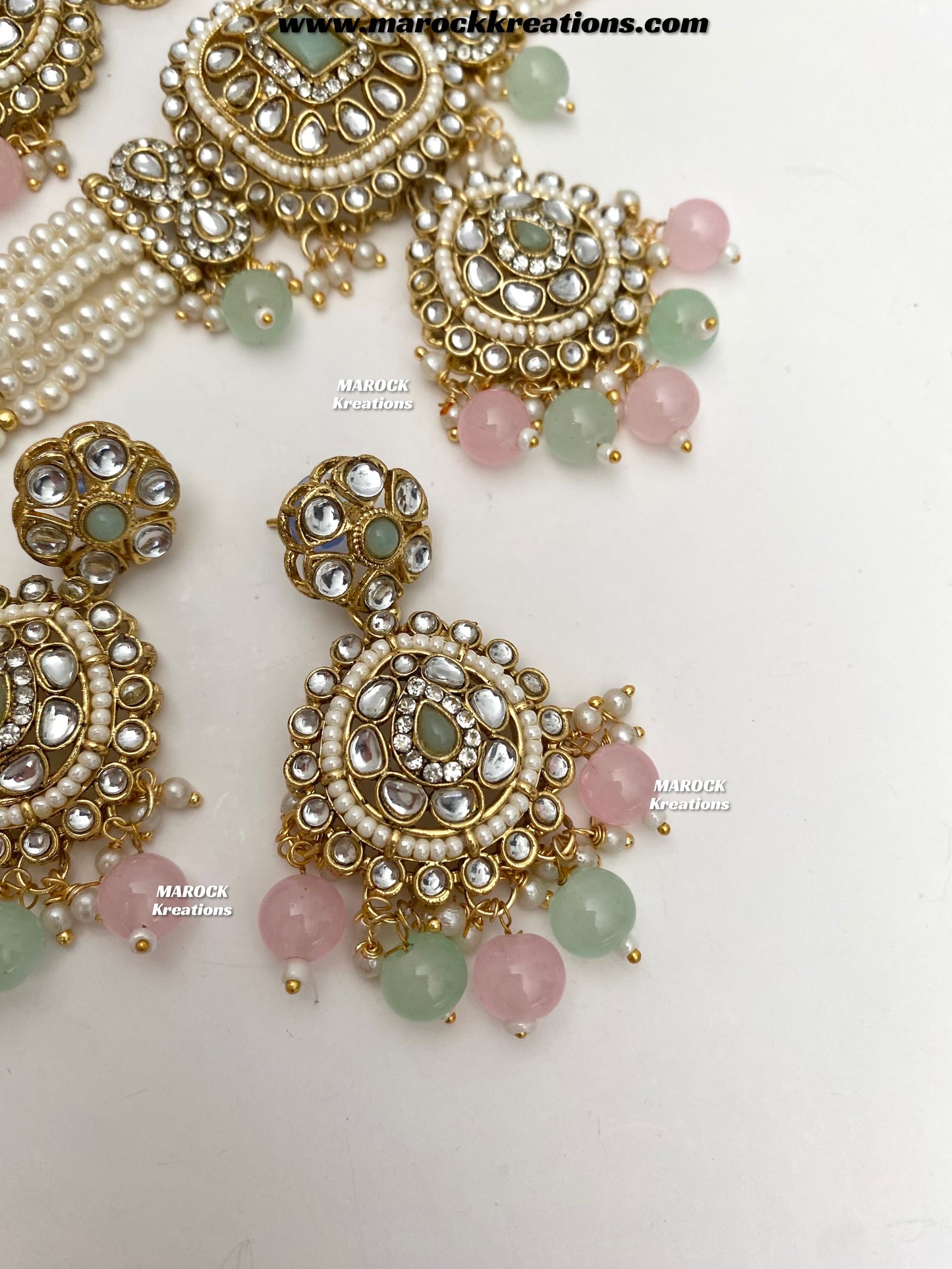 Moony Kundan Choker set