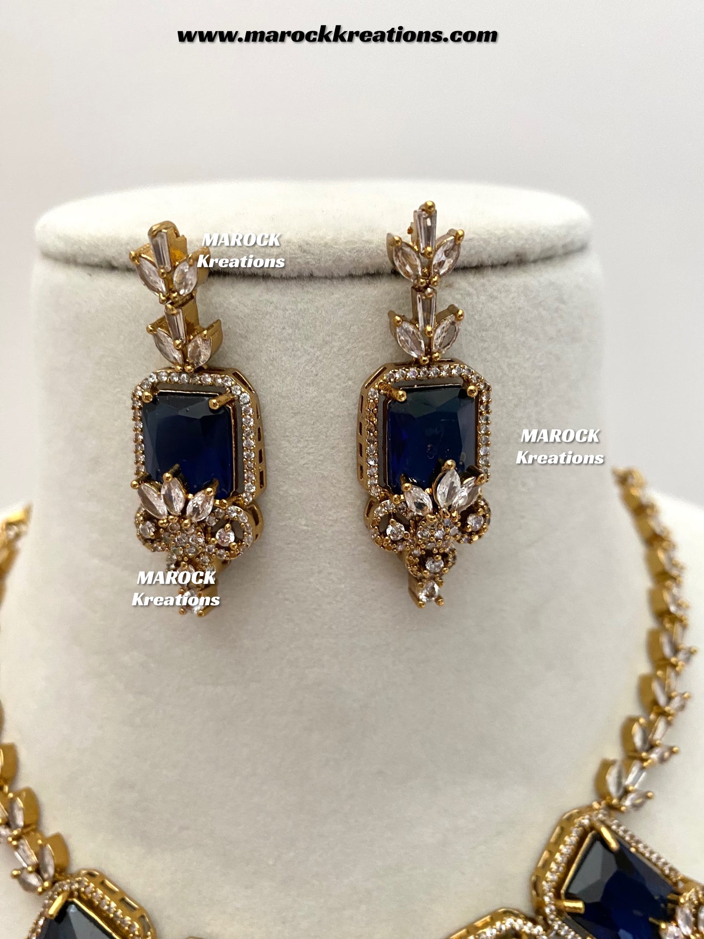 Vikita Antique Gold American diamond Statement Necklace set