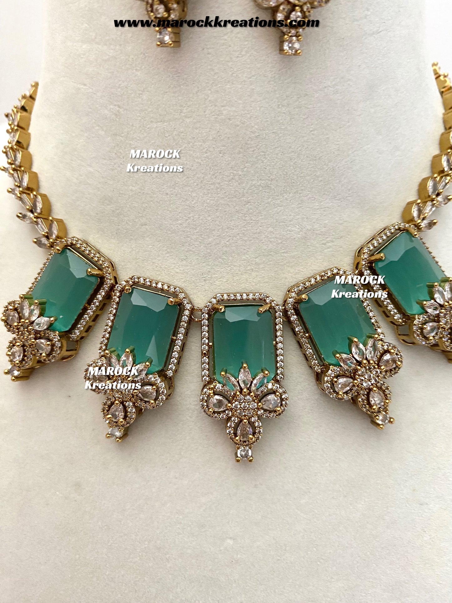 Vikita Antique Gold American diamond Statement Necklace set