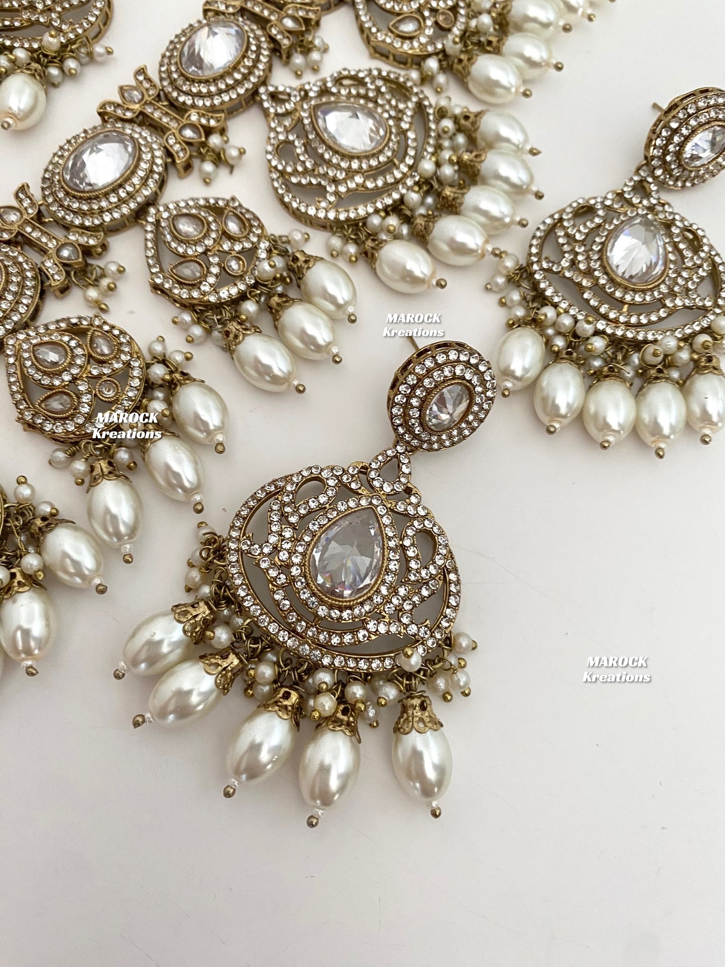 Yumna Polki statement Choker/Necklace set