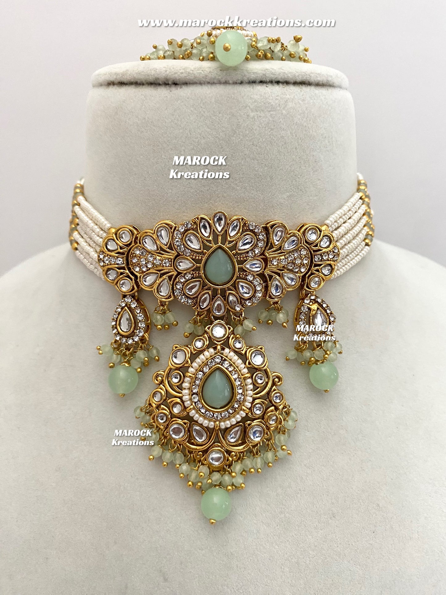 Mahima Premium Quality Kundan Choker set
