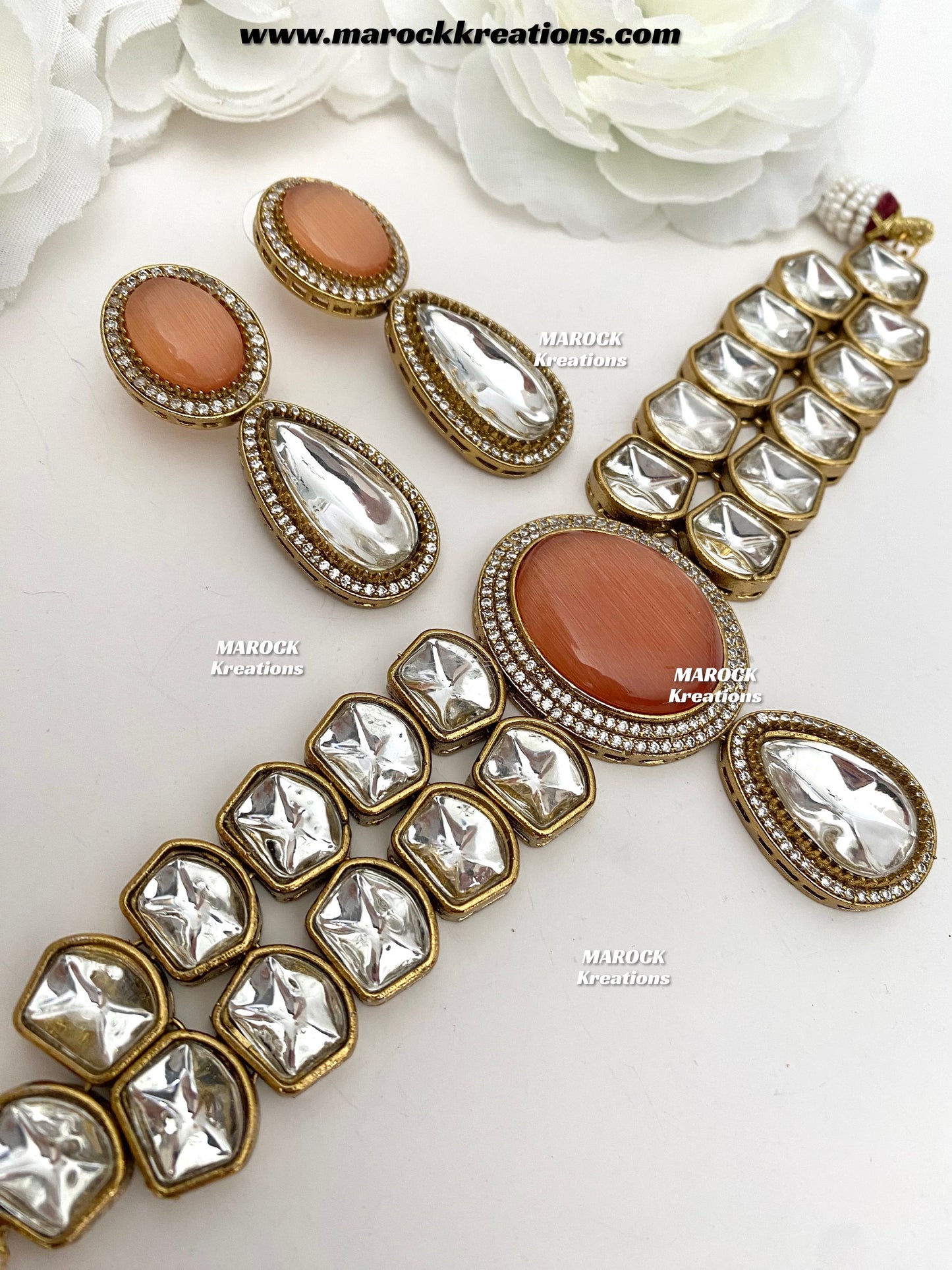 Luxna Premium Quality Kundan Statement Choker set