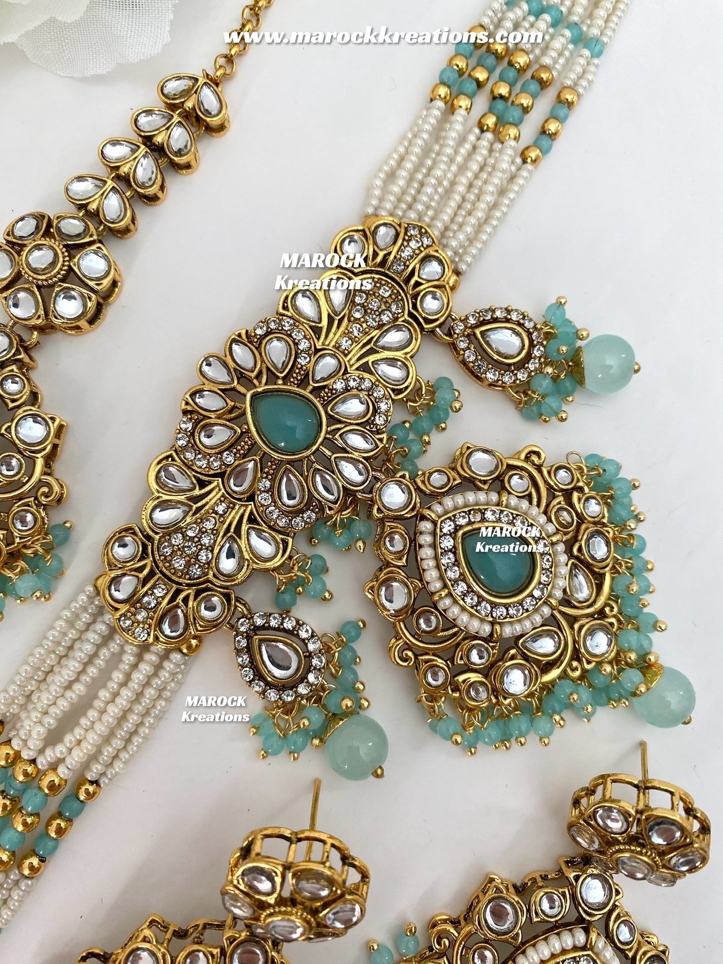 Mahima Premium Quality Kundan Choker set