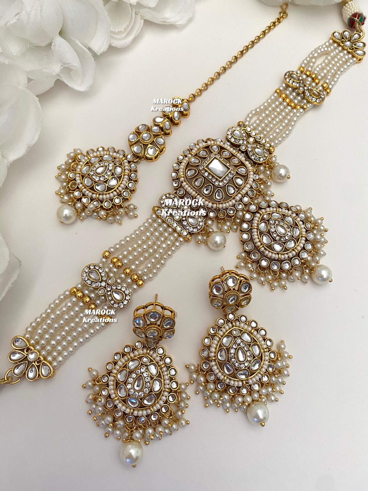 Simona Premium Quality Kundan Choker set