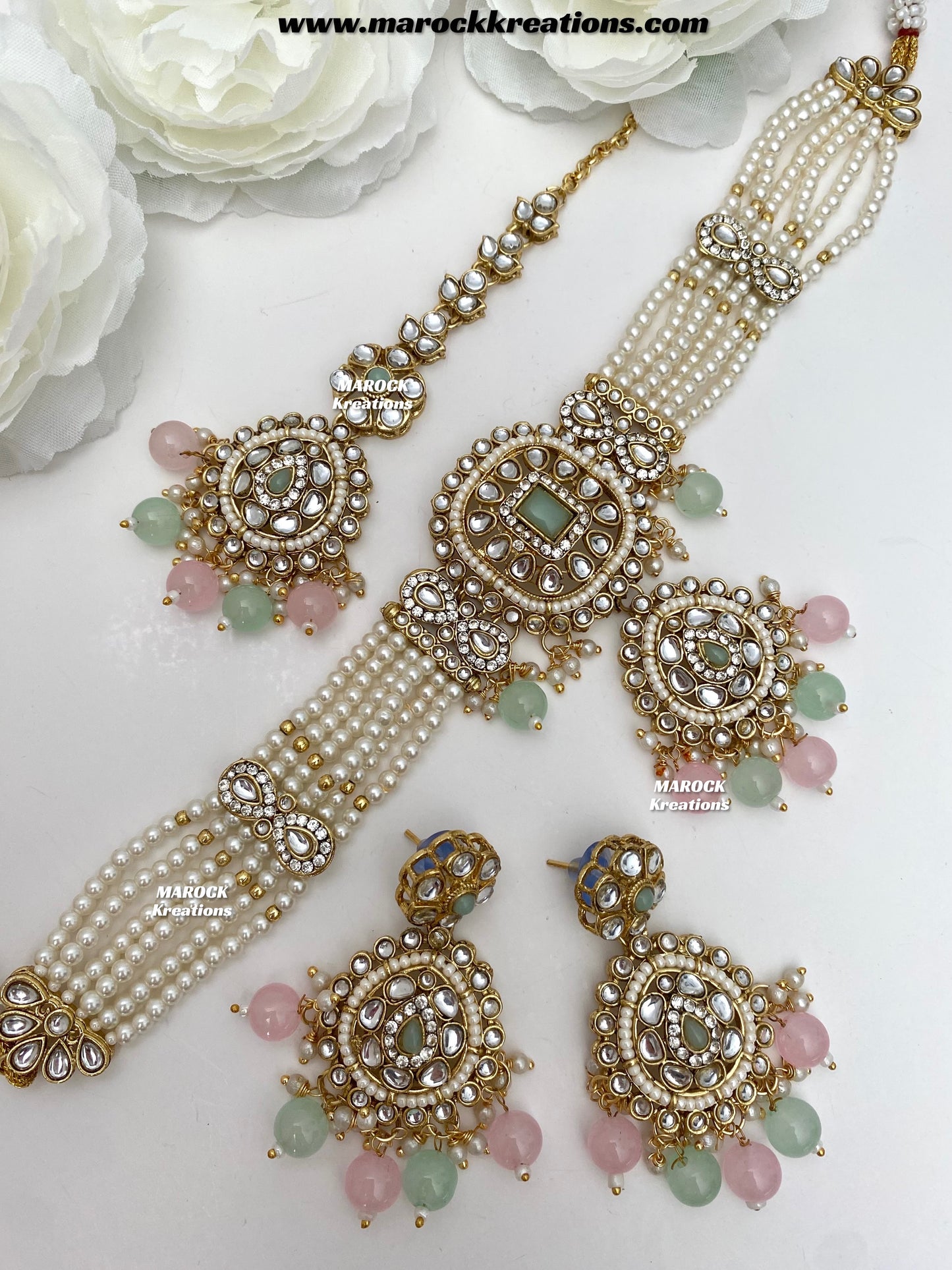 Moony Kundan Choker set