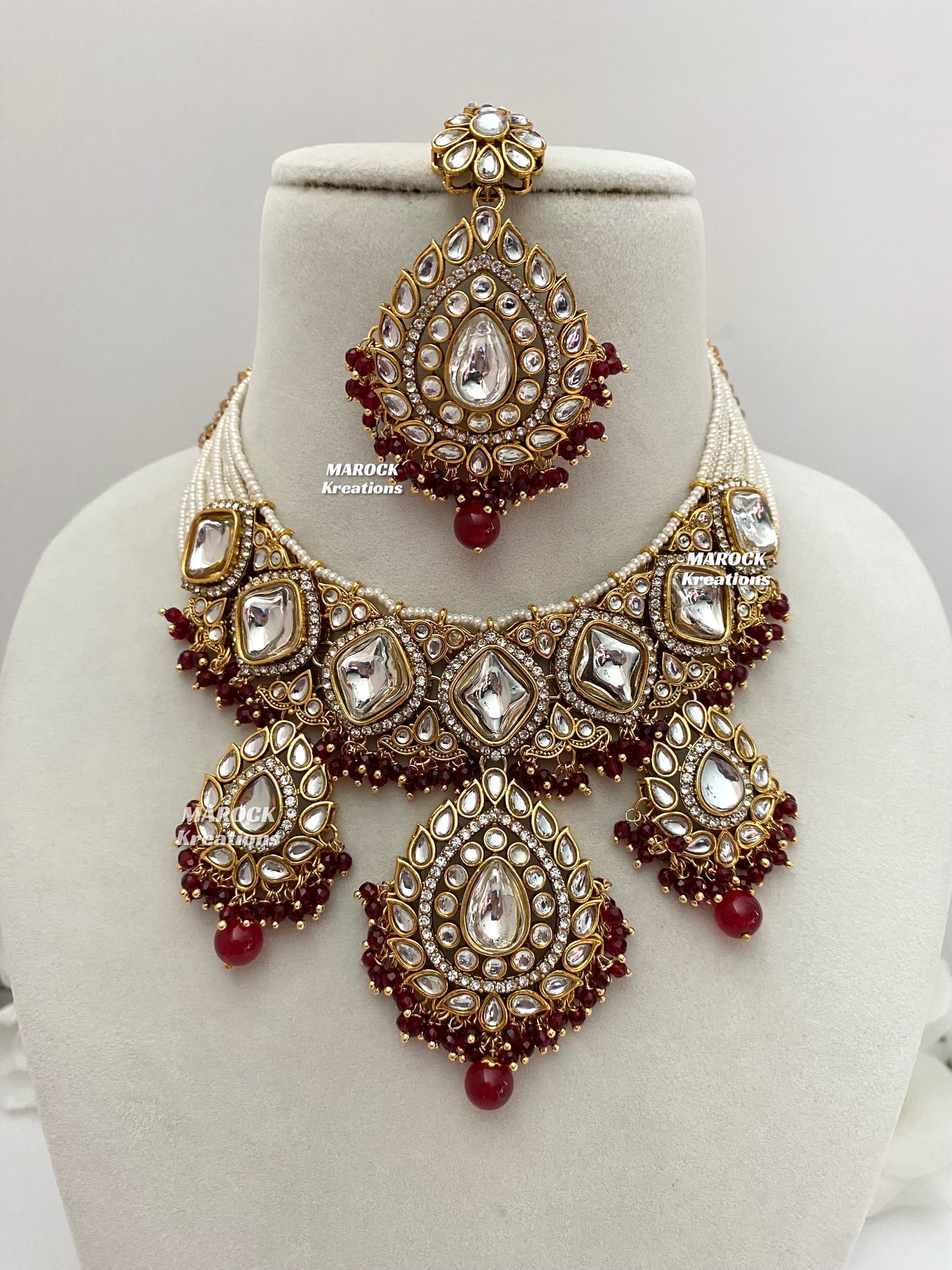 Rahila Premium quality Kundan Statement Choker/Necklace Set