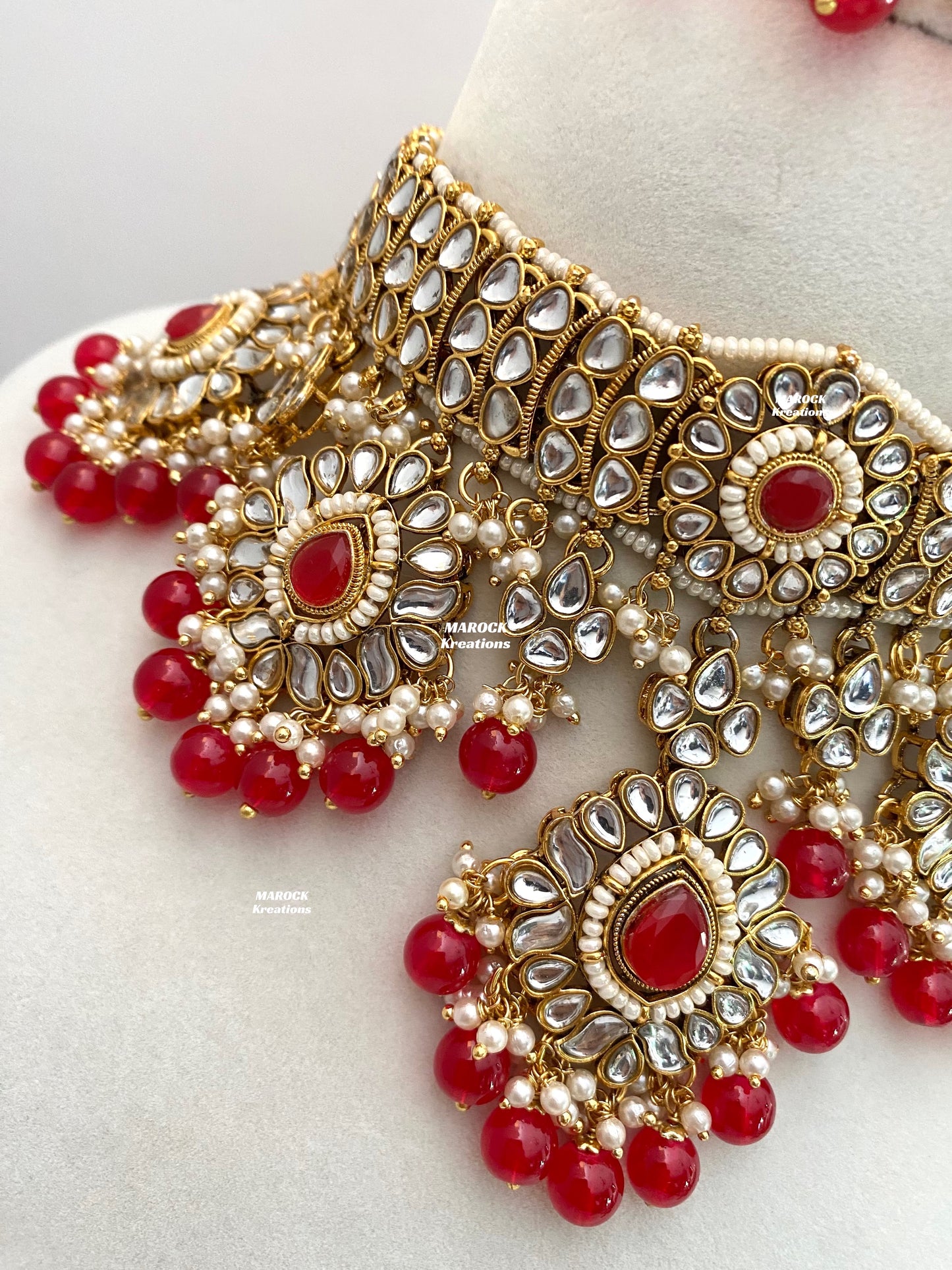 Bhavika Premium Quality Kundan choker/Necklace set