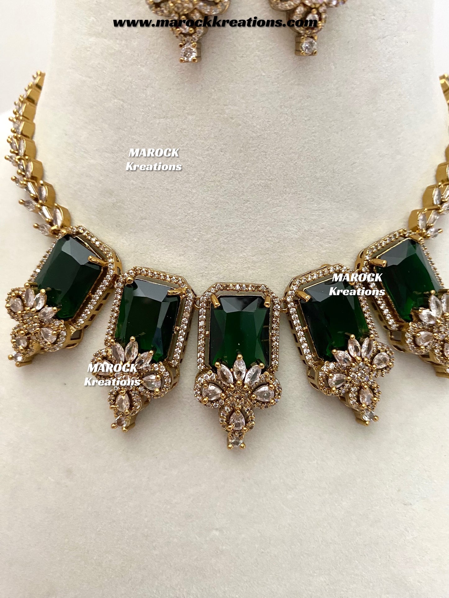 Vikita Antique Gold American diamond Statement Necklace set