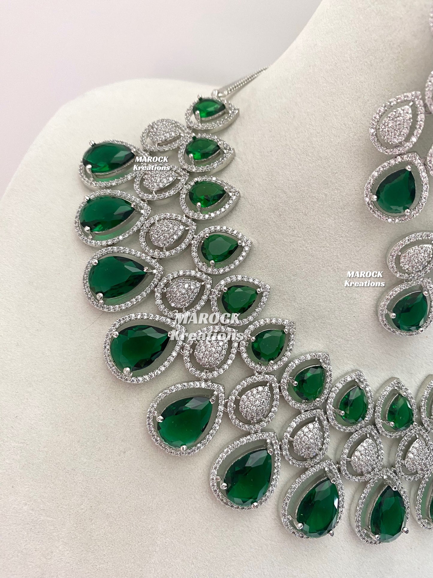 Laura Silver American Diamond Necklace set