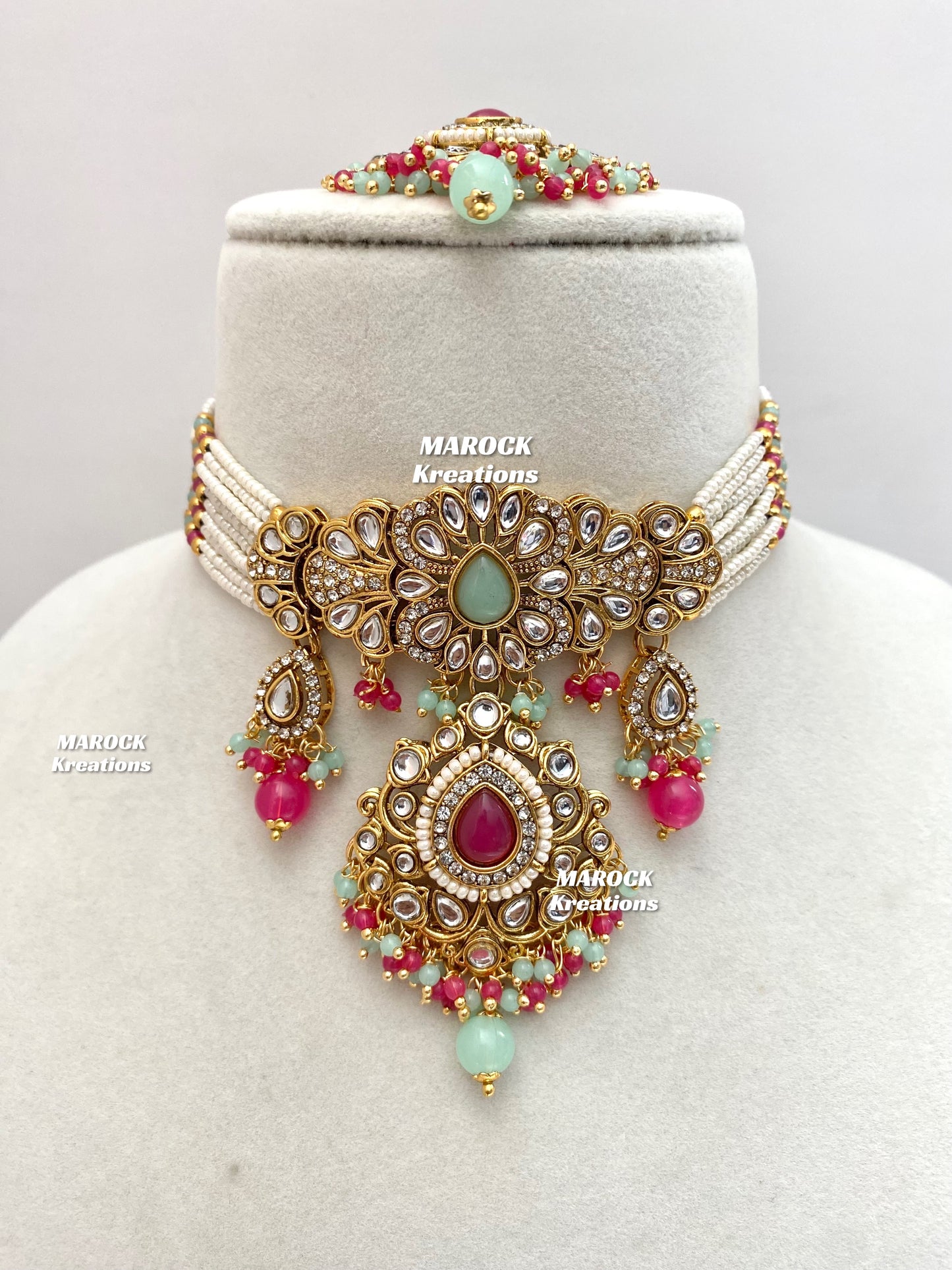 Mahima Premium Quality Kundan Choker set