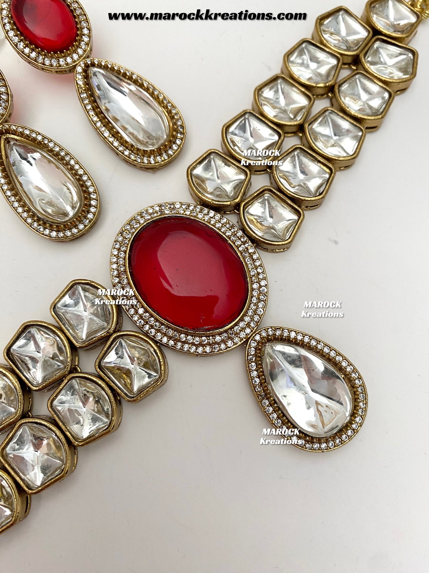 Luxna Premium Quality Kundan Statement Choker set