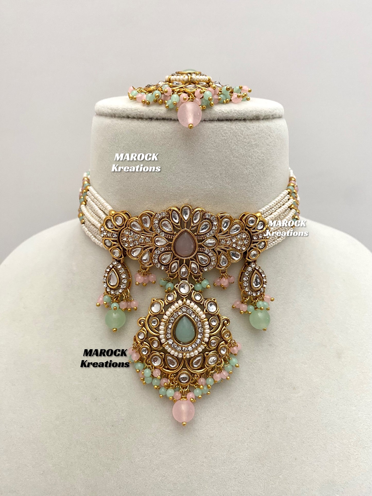 Mahima Premium Quality Kundan Choker set