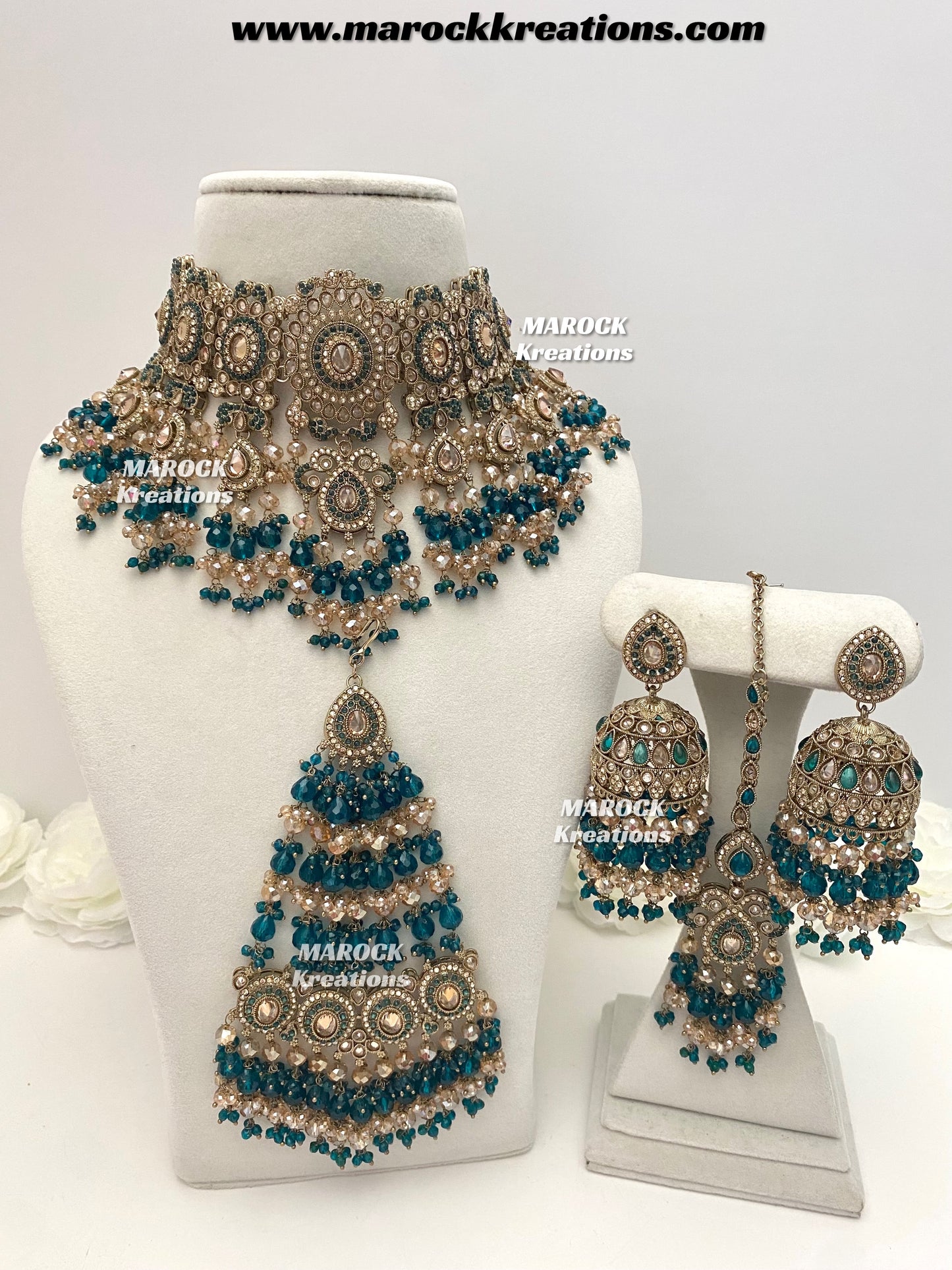 Nazmun Antique Gold Pakistani Polki choker/necklace set with Passa