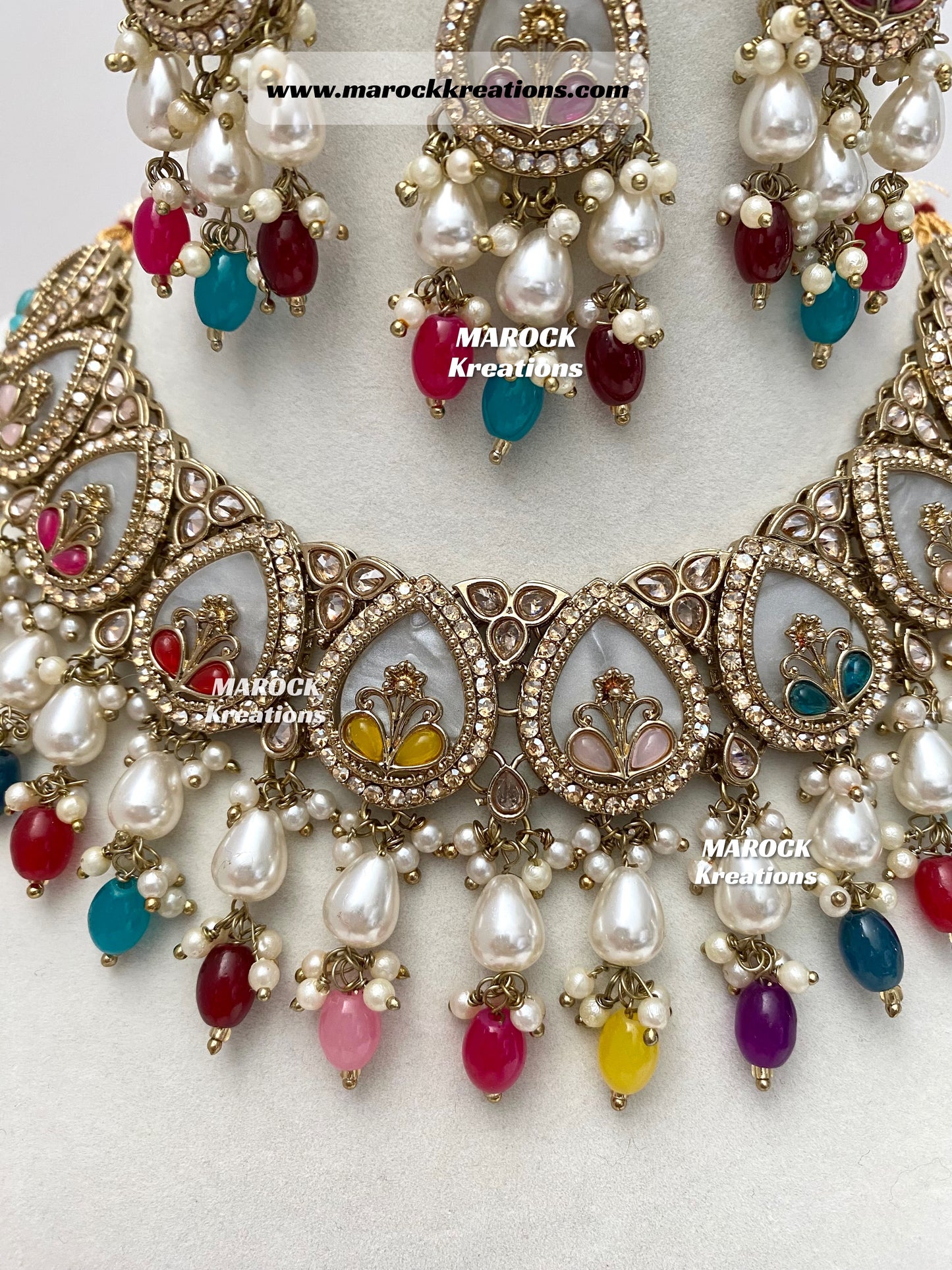 Antique Gold Polki Statement MOP Necklace set