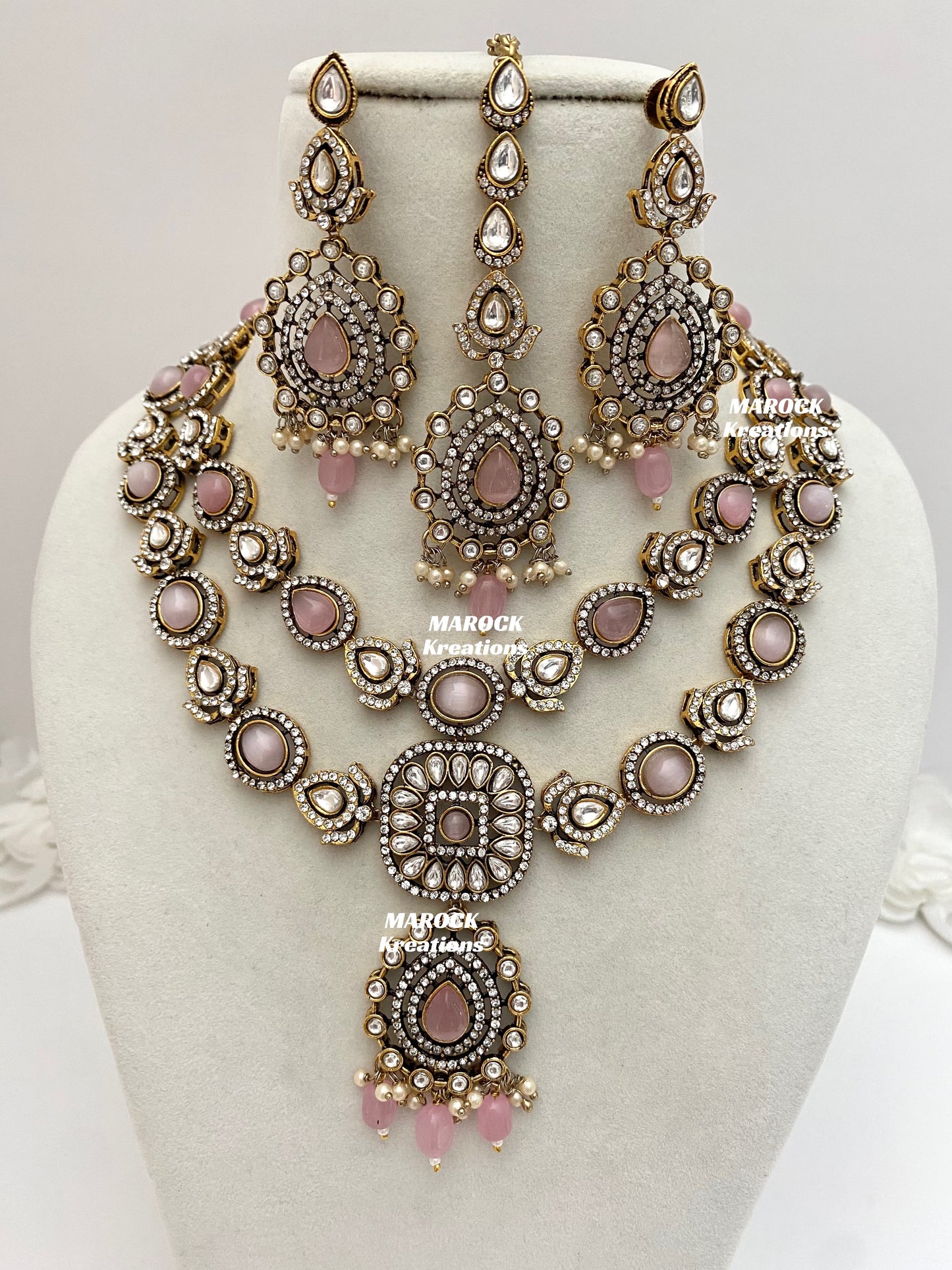 Hanali Victorian Kundan Statement Necklace set