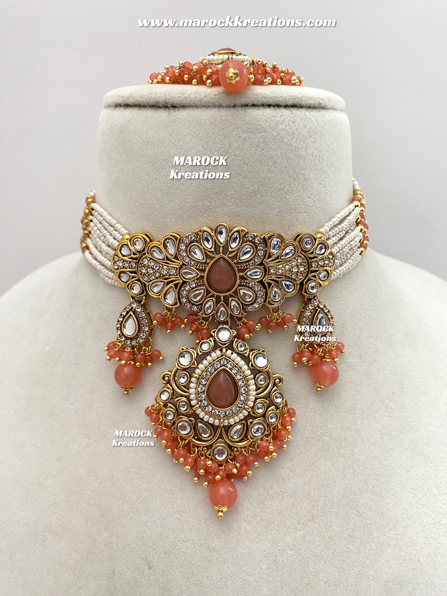Mahima Premium Quality Kundan Choker set