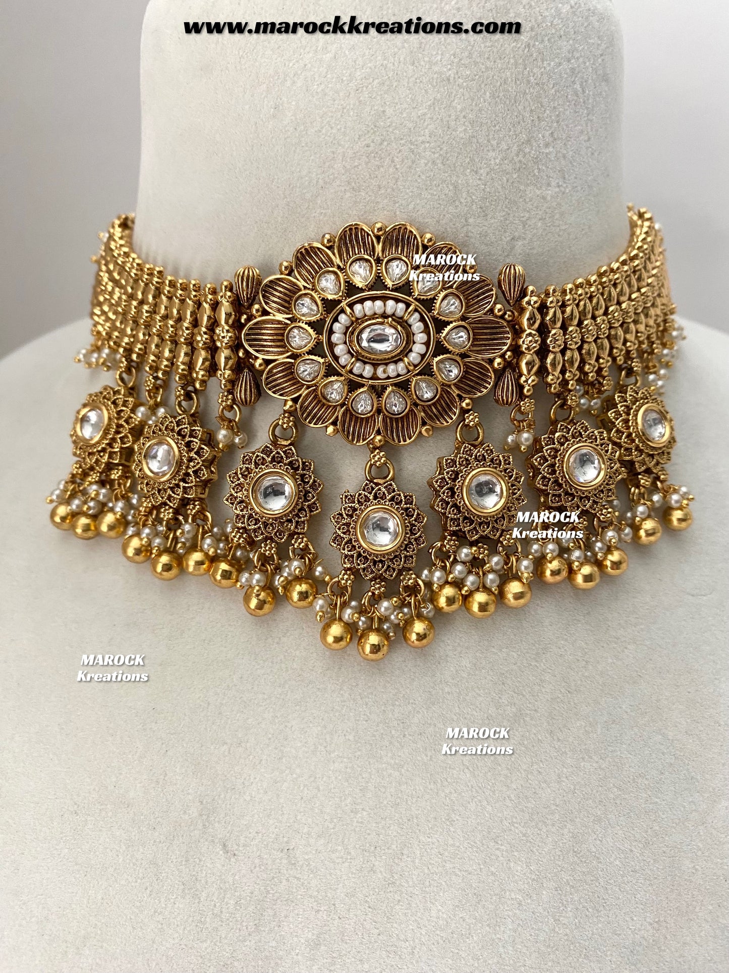Premium Quality Gold Plated Kundan statement choker set