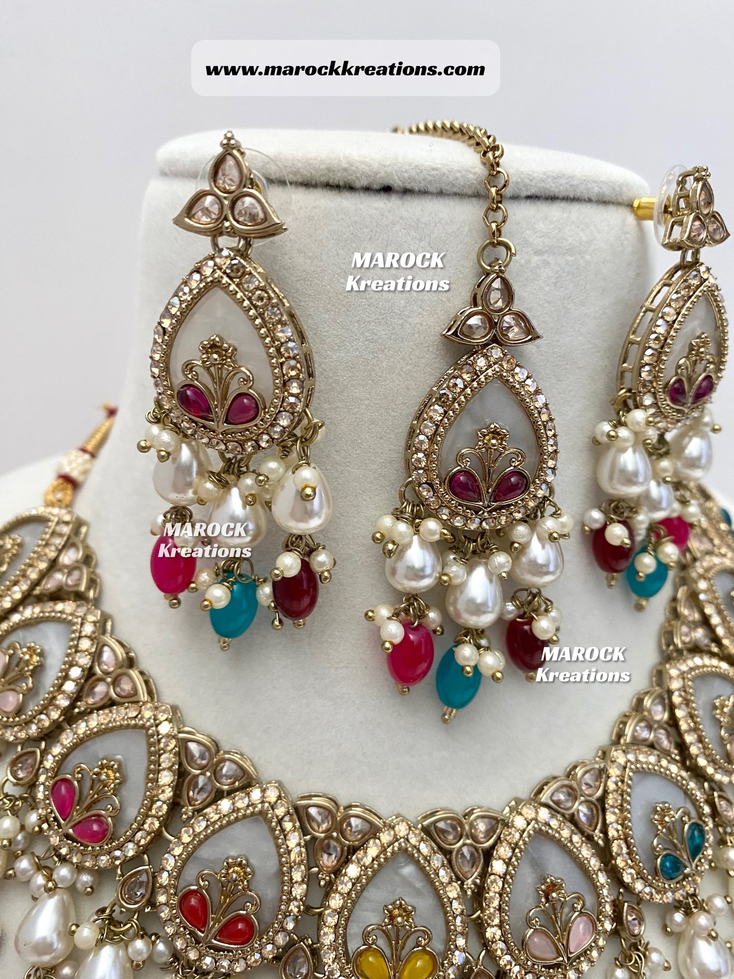 Antique Gold Polki Statement MOP Necklace set