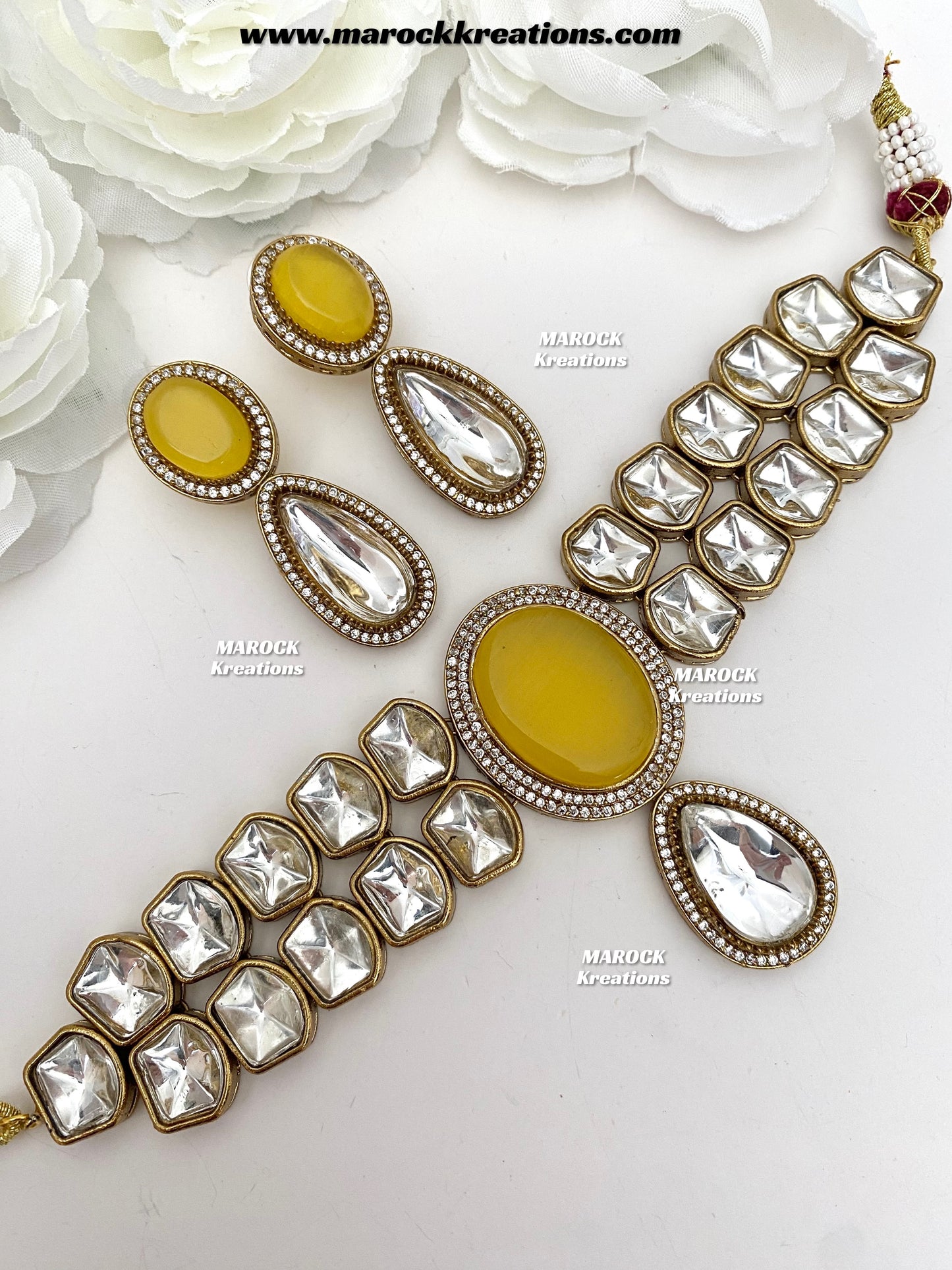 Luxna Premium Quality Kundan Statement Choker set