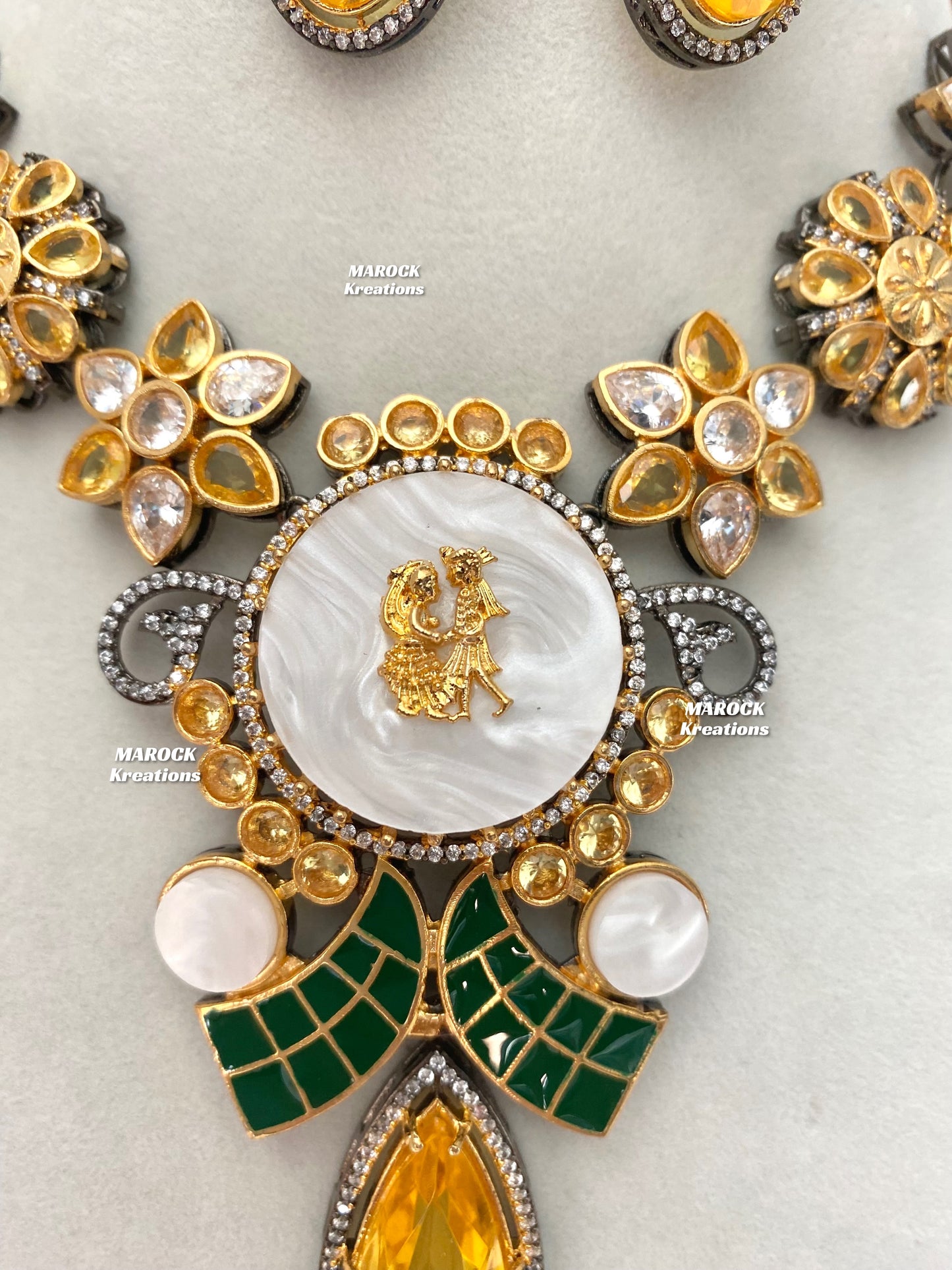Raha Premium Quality Victorian Kundan Necklace set