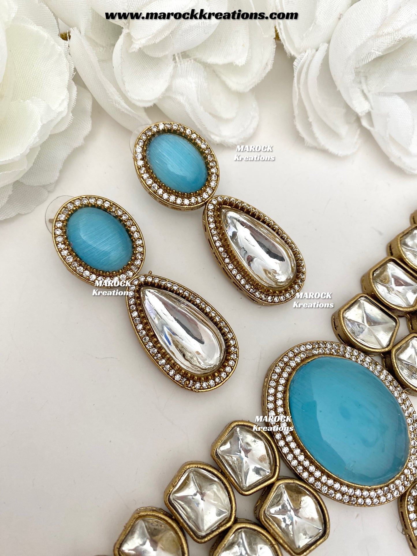 Luxna Premium Quality Kundan Statement Choker set
