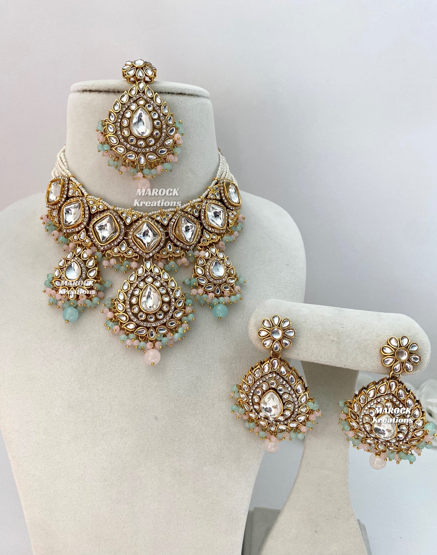 Rahila Premium quality Kundan Statement Choker/Necklace Set