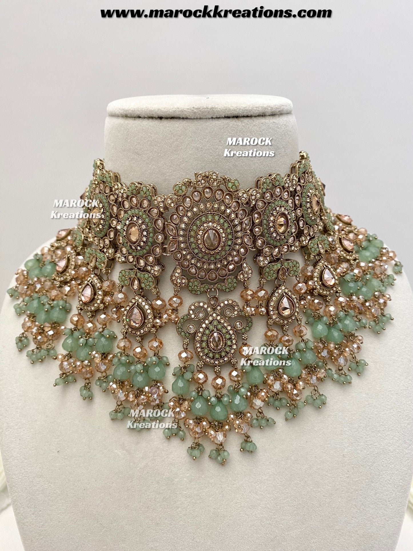 Nazmun Antique Gold Pakistani Polki choker/necklace set with Passa