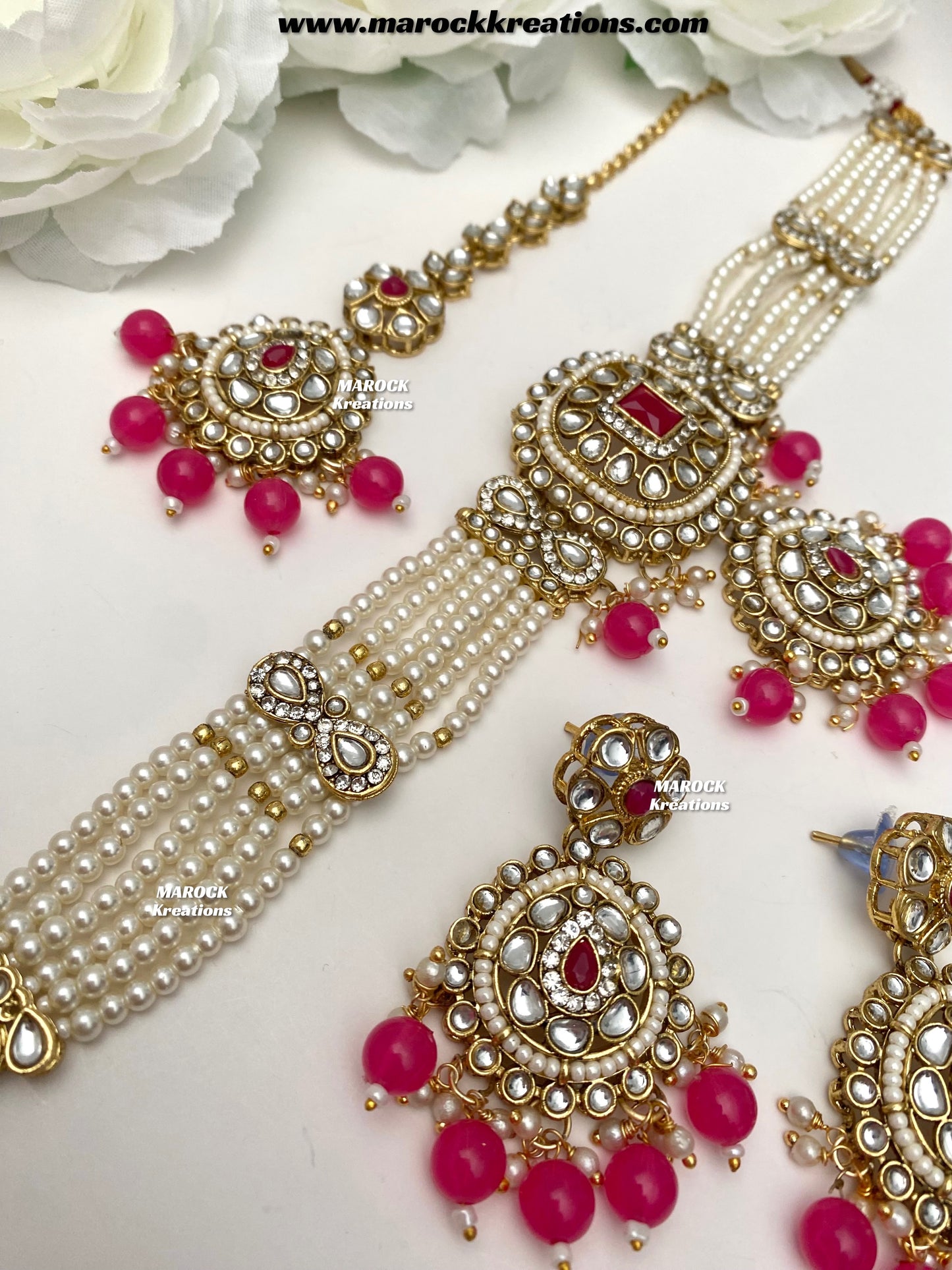 Moony Kundan Choker set