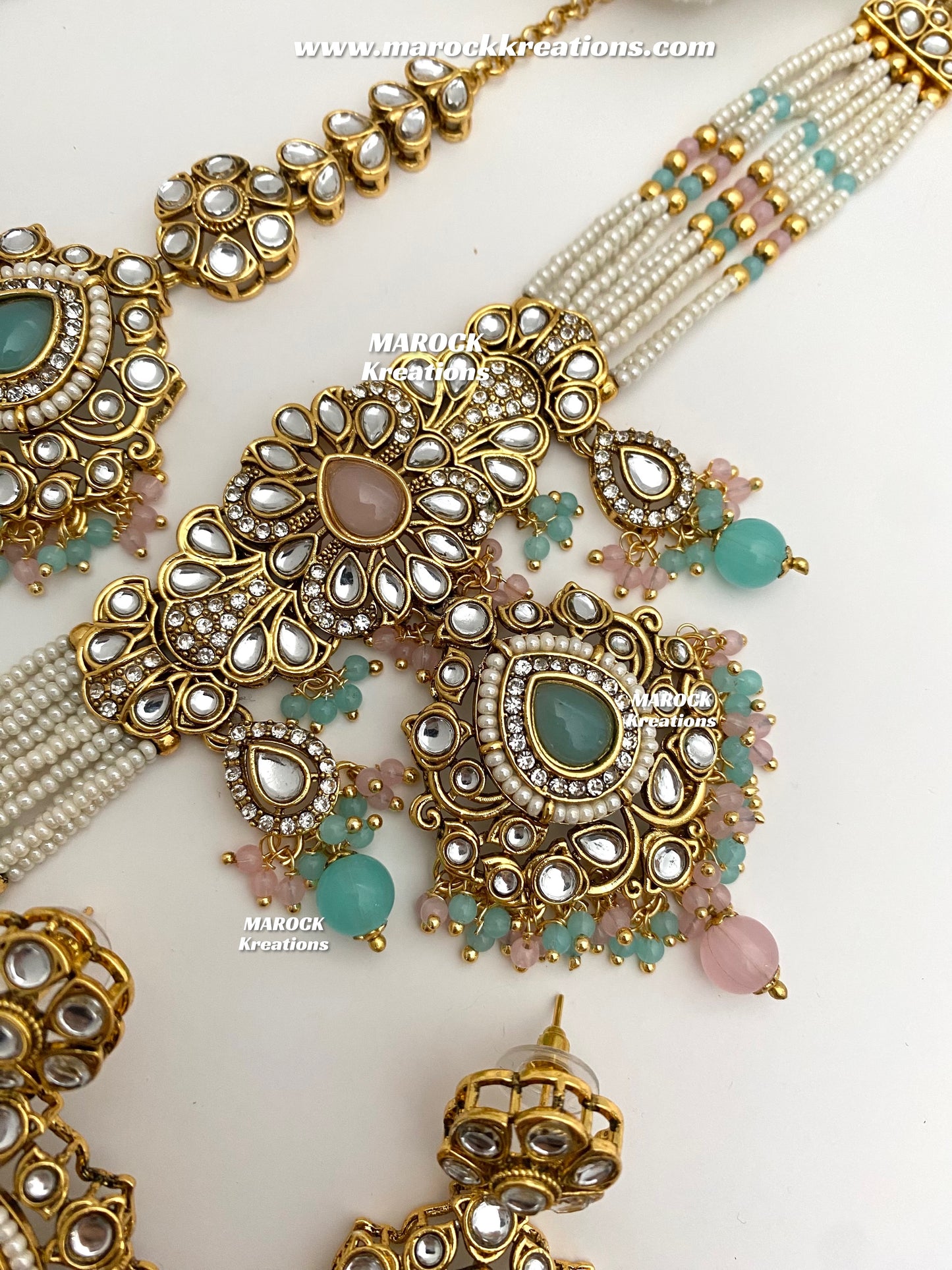 Mahima Premium Quality Kundan Choker set