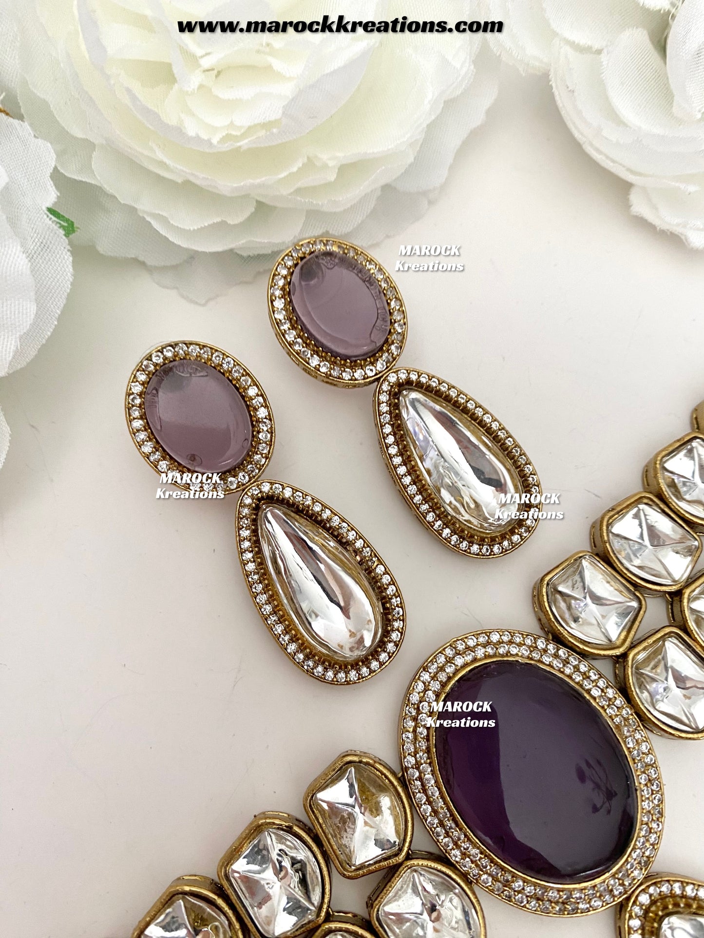 Luxna Premium Quality Kundan Statement Choker set