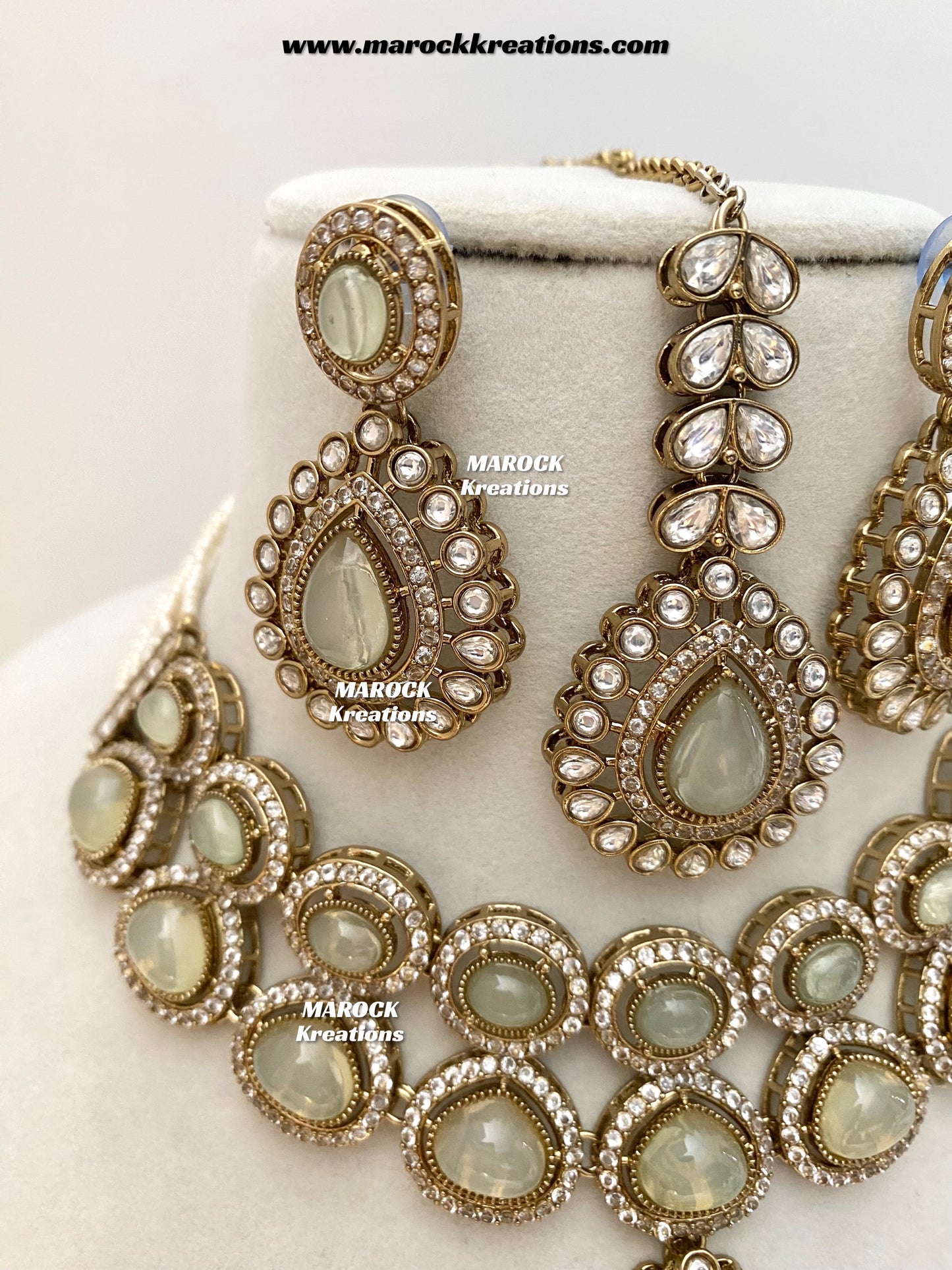Zafina Premium Quality Moissanite Kundan Statement Choker/Necklace set