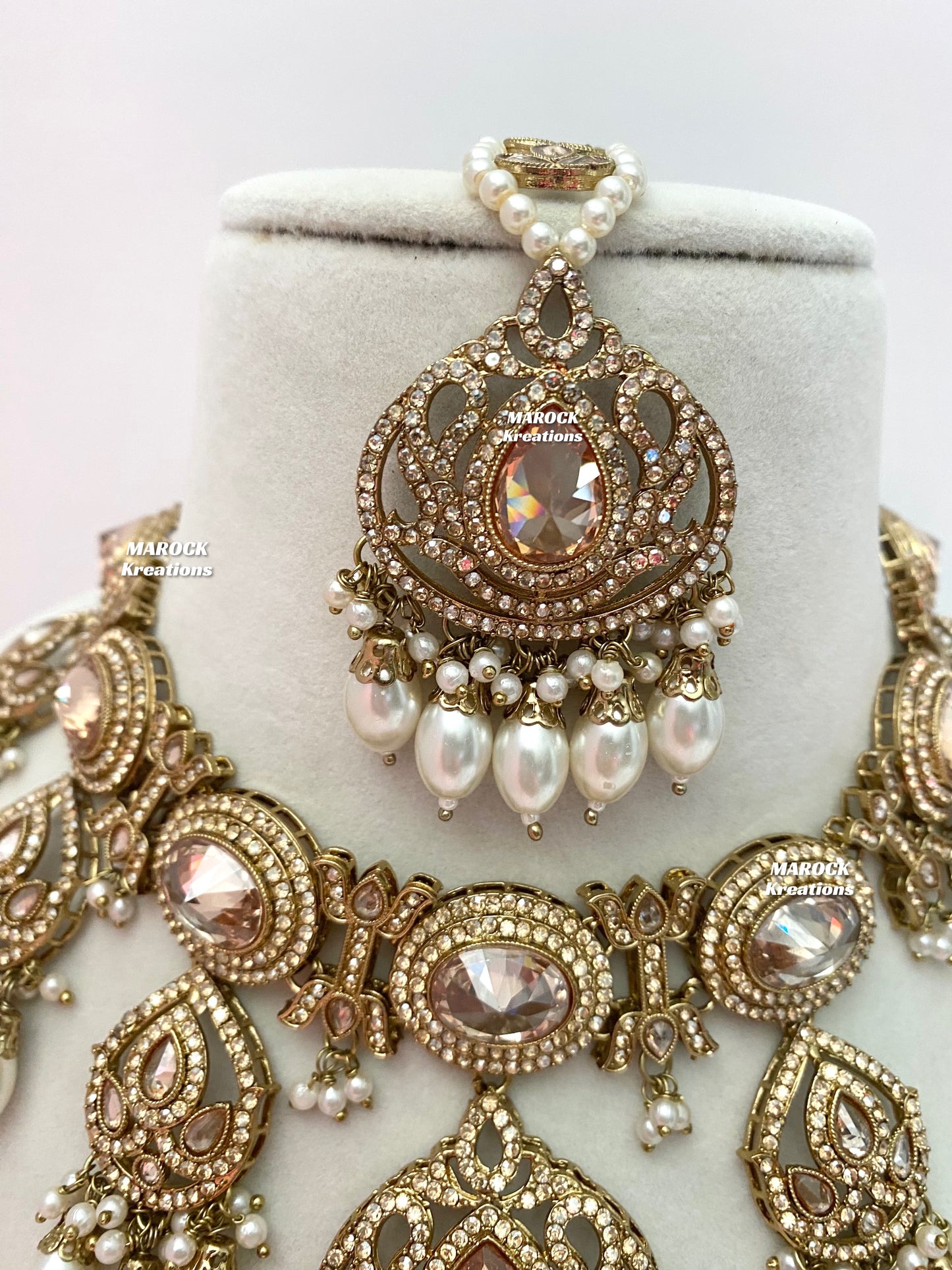 Yumna Polki statement Choker/Necklace set