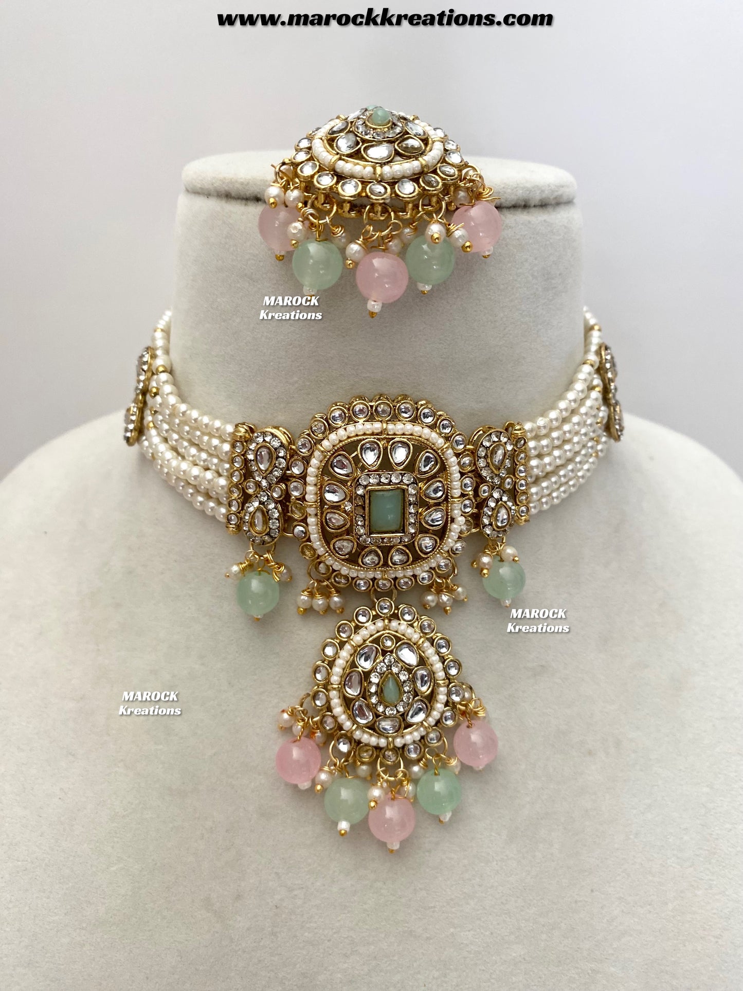 Moony Kundan Choker set