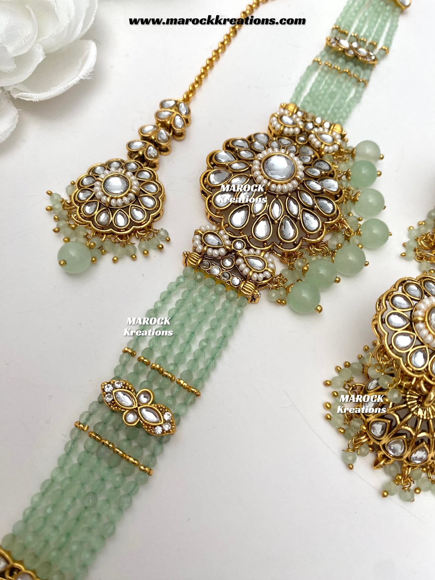 Ginni Premium Quality Kundan choker set