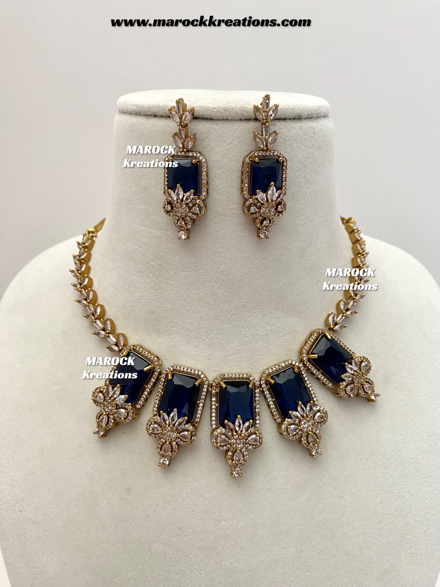 Vikita Antique Gold American diamond Statement Necklace set
